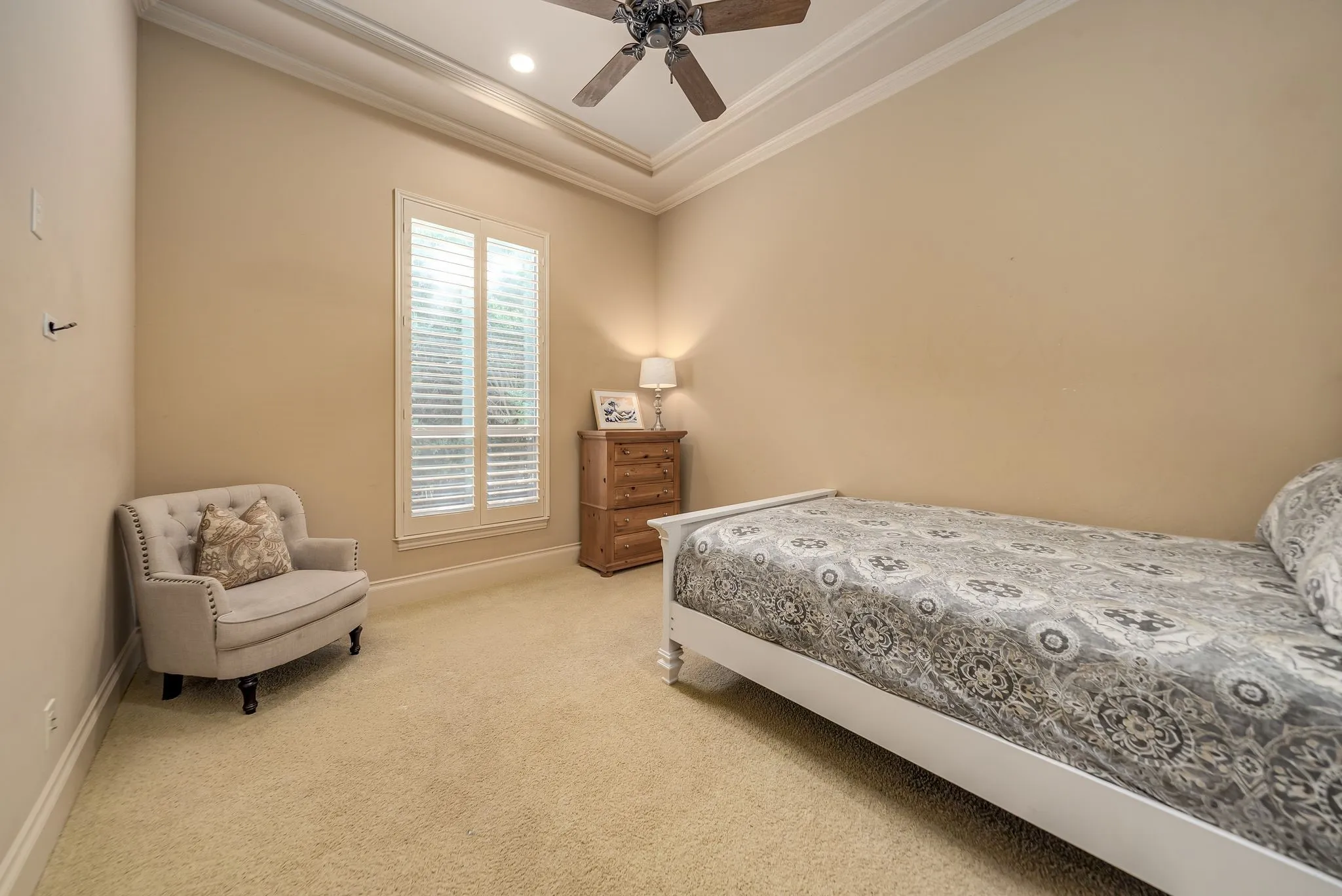 Single Family Residence For Sale in Collin County , 6049 Arrowhead Drive, Frisco, Texas 75034, 3 Bedroom, 4 Bathroom, 2 Garage spaces, 3,624 Sqft, built in 2002, mls#21261241, Real Estate Agent in Frisco, Homes For Sale in Collin county, Homes For Sale in Frisco, Realtor in Frisco Texas, Real Estate Brokerage Independent Realty Texas, Luminita Cordes Realtor