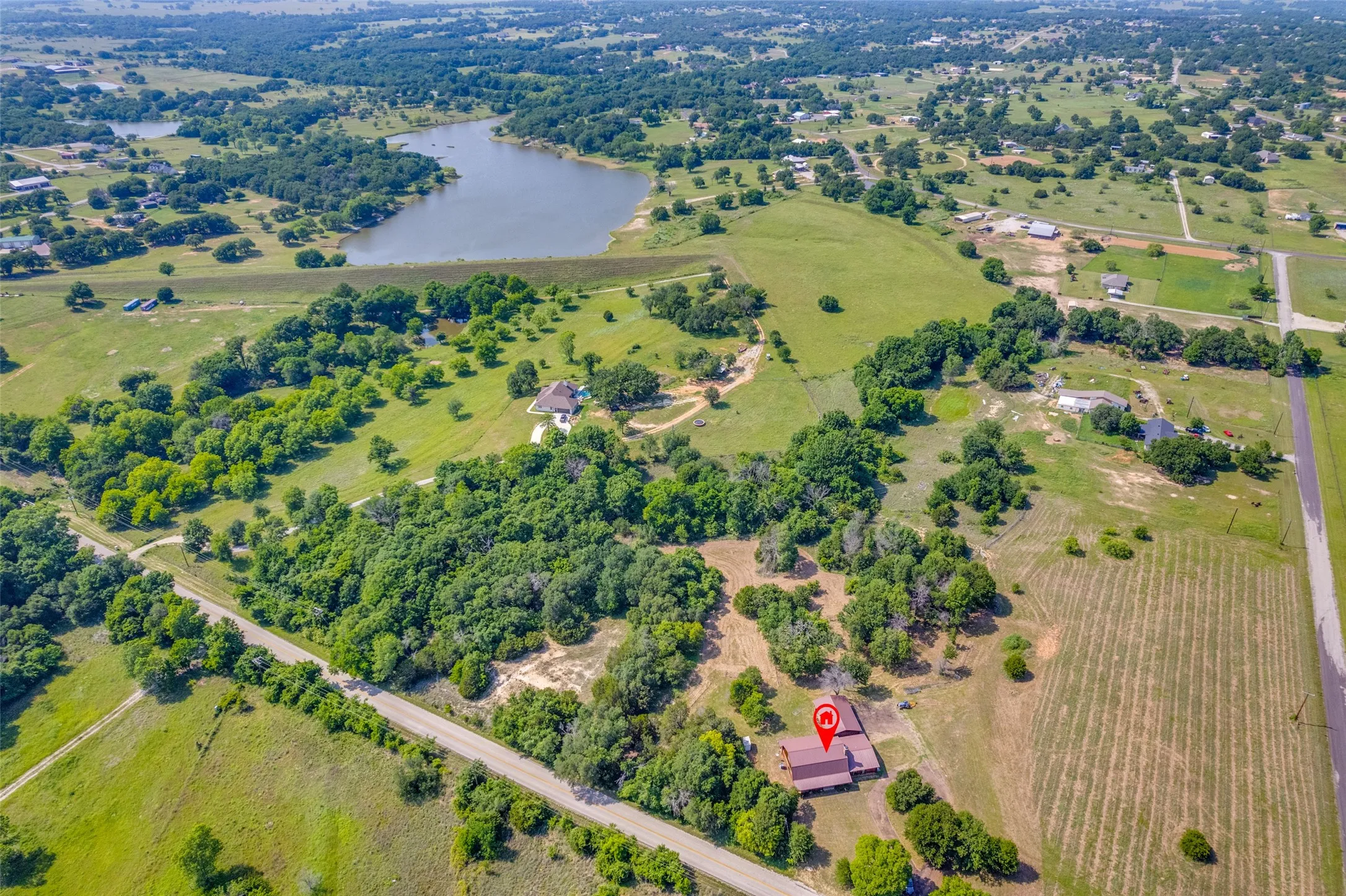 Single Family Residence For Sale in Parker County , 2700 Harwell Lake Road, Weatherford, Texas 76088, 4 Bedroom, 4 Bathroom, 3 Garage spaces, 2,804 Sqft, built in 2004, mls#21265674, Real Estate Agent in Weatherford, Homes For Sale in Parker county, Homes For Sale in Weatherford, Realtor in Weatherford Texas, Real Estate Brokerage Independent Realty Texas, Luminita Cordes Realtor