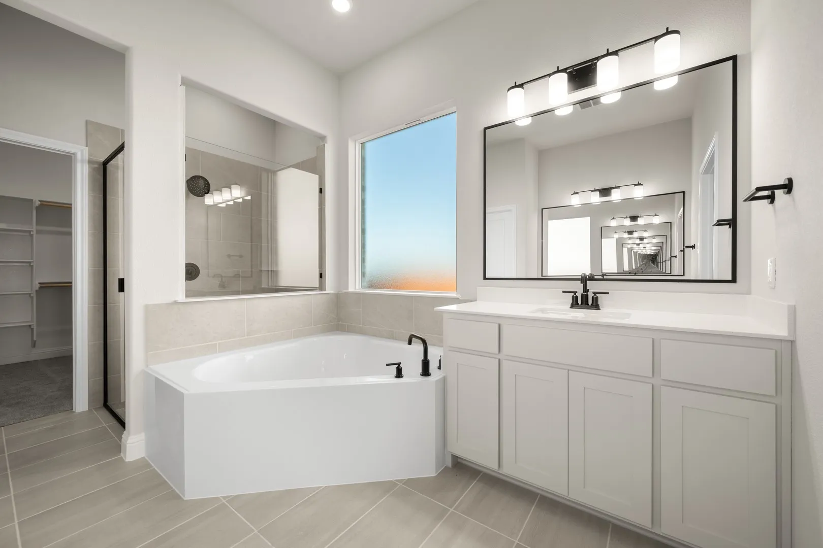 DFW-Coyote Crossing-Concept 3473-108 Prairie Wolf Court-Primary Suite-Risewell Homes-3