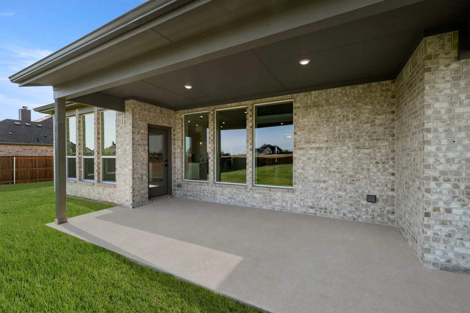 DFW-Coyote Crossing-Concept 3473-108 Prairie Wolf Court-Back Exterior-Risewell Homes-3