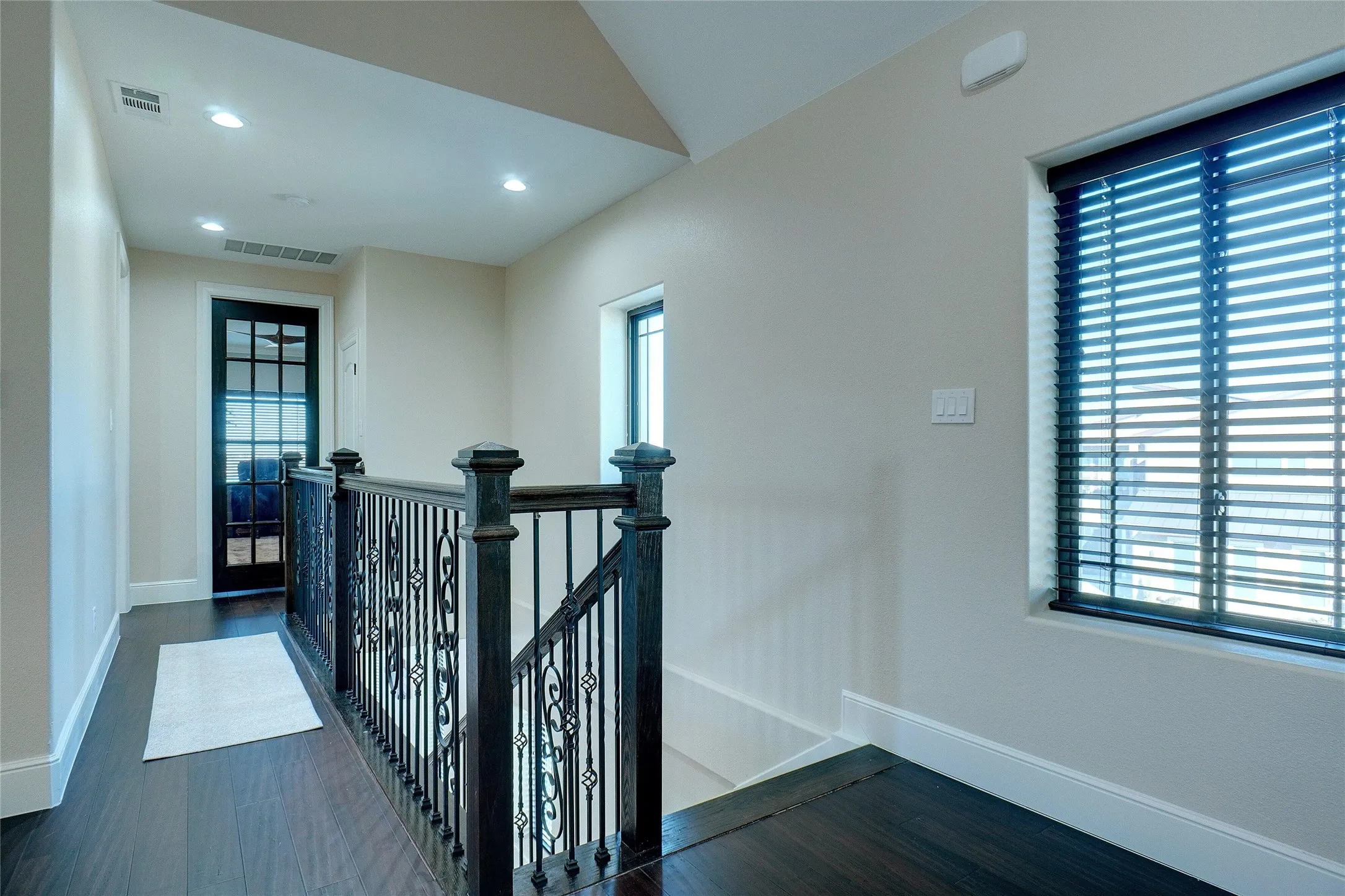 Single Family Residence For Sale in Tarrant County , 9033 Quarry Hill Court, Fort Worth, Texas 76179, 4 Bedroom, 3 Bathroom, 2 Garage spaces, 3,870 Sqft, built in 2020, Price $605,000, mls#21267024, Real Estate Agent in Fort Worth, Homes For Sale in Tarrant county, Homes For Sale in Fort Worth, Realtor in Fort Worth Texas, Real Estate Brokerage Independent Realty Texas, Luminita Cordes Realtor