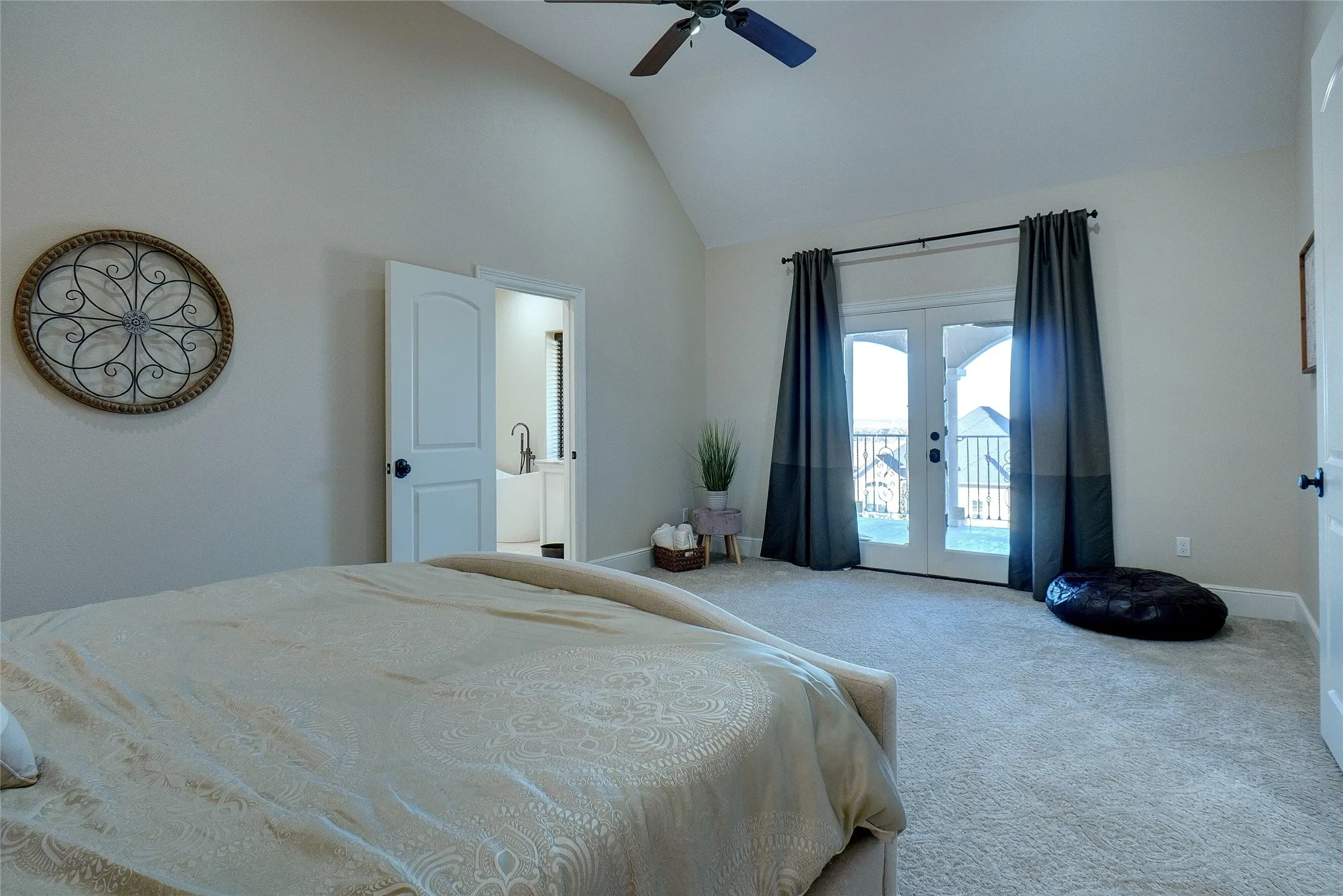 Single Family Residence For Sale in Tarrant County , 9033 Quarry Hill Court, Fort Worth, Texas 76179, 4 Bedroom, 3 Bathroom, 2 Garage spaces, 3,870 Sqft, built in 2020, Price $605,000, mls#21267024, Real Estate Agent in Fort Worth, Homes For Sale in Tarrant county, Homes For Sale in Fort Worth, Realtor in Fort Worth Texas, Real Estate Brokerage Independent Realty Texas, Luminita Cordes Realtor