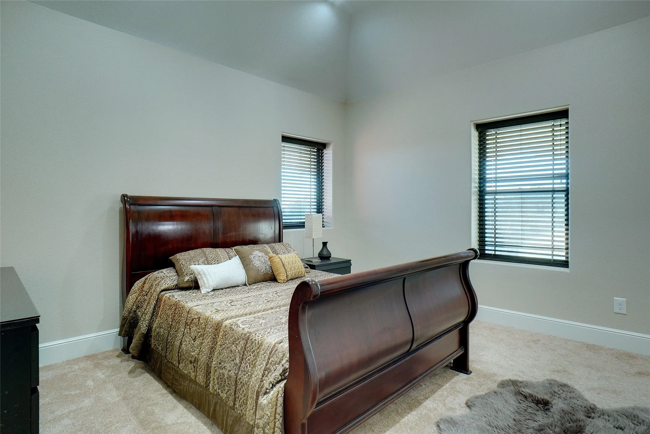 Single Family Residence For Sale in Tarrant County , 9033 Quarry Hill Court, Fort Worth, Texas 76179, 4 Bedroom, 3 Bathroom, 2 Garage spaces, 3,870 Sqft, built in 2020, Price $605,000, mls#21267024, Real Estate Agent in Fort Worth, Homes For Sale in Tarrant county, Homes For Sale in Fort Worth, Realtor in Fort Worth Texas, Real Estate Brokerage Independent Realty Texas, Luminita Cordes Realtor