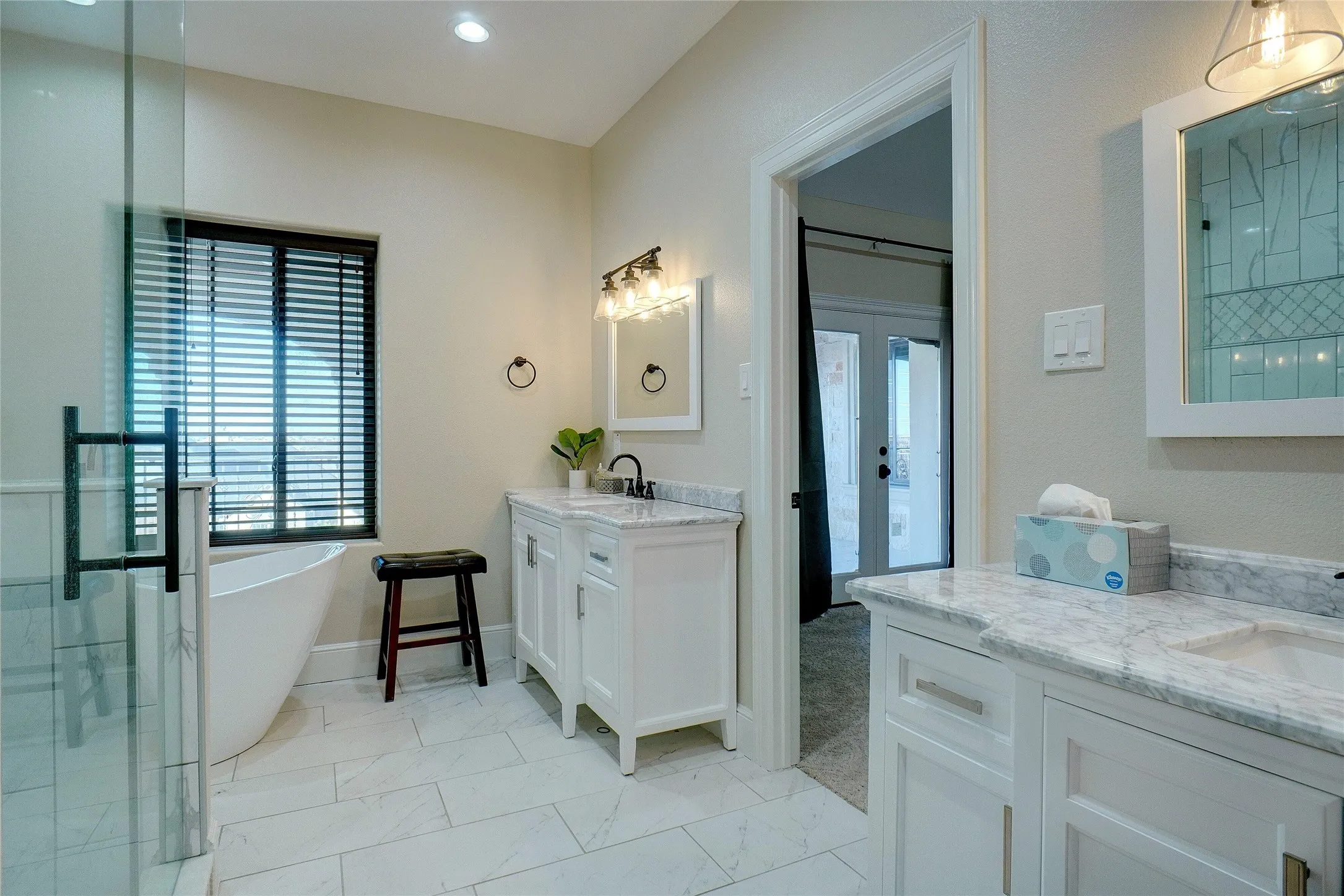 Single Family Residence For Sale in Tarrant County , 9033 Quarry Hill Court, Fort Worth, Texas 76179, 4 Bedroom, 3 Bathroom, 2 Garage spaces, 3,870 Sqft, built in 2020, Price $605,000, mls#21267024, Real Estate Agent in Fort Worth, Homes For Sale in Tarrant county, Homes For Sale in Fort Worth, Realtor in Fort Worth Texas, Real Estate Brokerage Independent Realty Texas, Luminita Cordes Realtor
