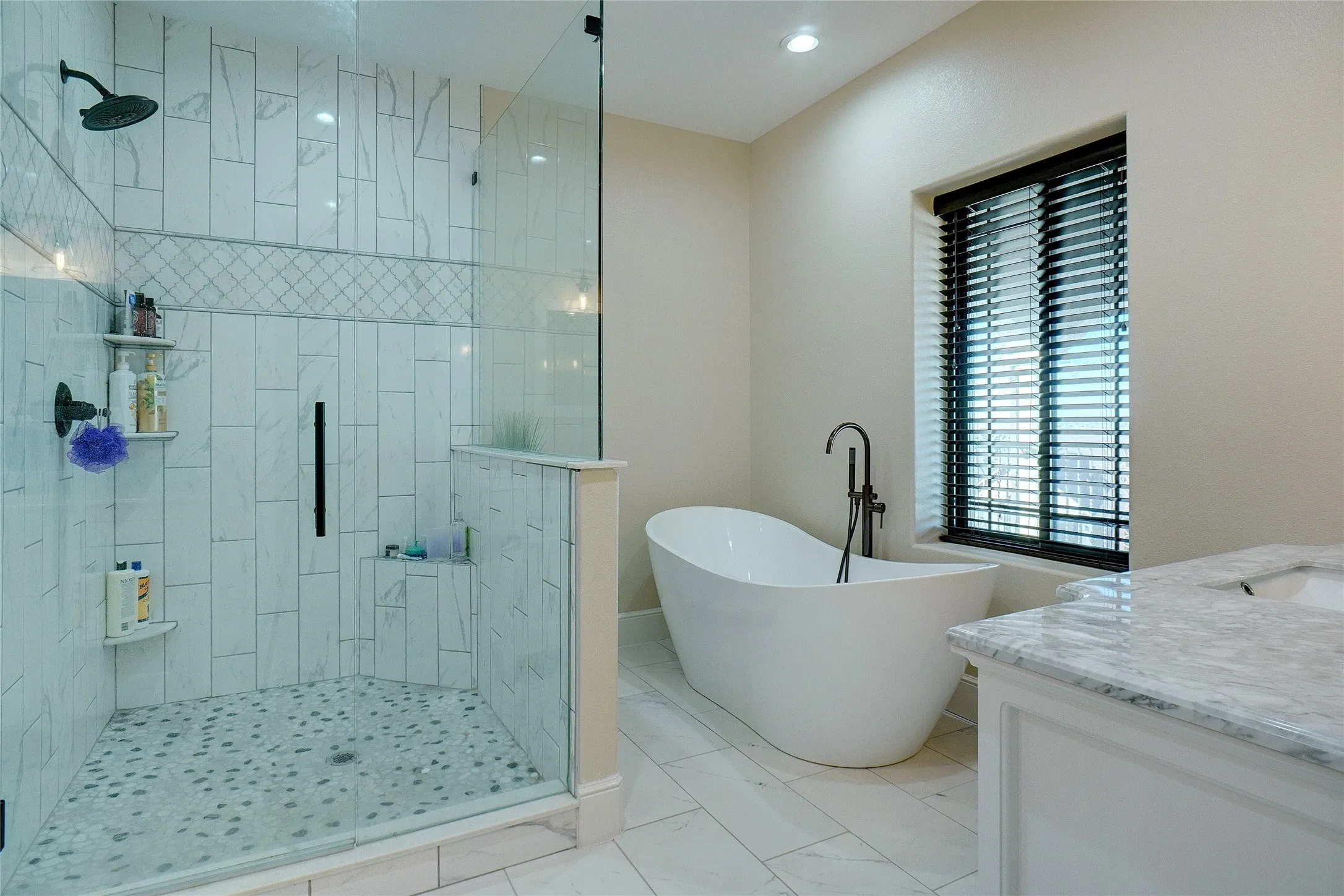 Single Family Residence For Sale in Tarrant County , 9033 Quarry Hill Court, Fort Worth, Texas 76179, 4 Bedroom, 3 Bathroom, 2 Garage spaces, 3,870 Sqft, built in 2020, Price $605,000, mls#21267024, Real Estate Agent in Fort Worth, Homes For Sale in Tarrant county, Homes For Sale in Fort Worth, Realtor in Fort Worth Texas, Real Estate Brokerage Independent Realty Texas, Luminita Cordes Realtor