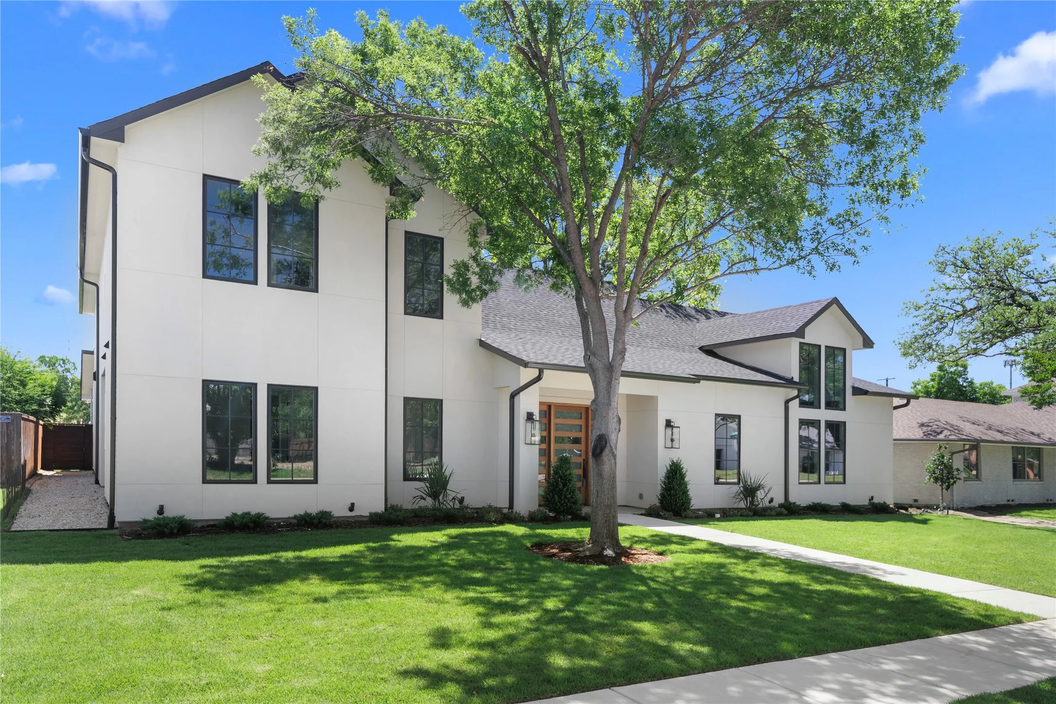 Single Family Residence For Sale in Dallas County , 10930 Beauty Lane, Dallas, Texas 75229, 5 Bedroom, 6 Bathroom, 2 Garage spaces, 4,114 Sqft, built in 2025, mls#21267111, Real Estate Agent in Dallas, Homes For Sale in Dallas county, Homes For Sale in Dallas, Realtor in Dallas Texas, Real Estate Brokerage Independent Realty Texas, Luminita Cordes Realtor