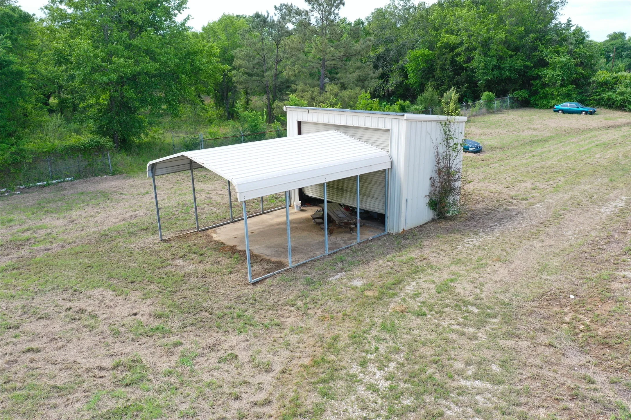 Office For Sale in Freestone County , 424 State Highway 75 S, Fairfield, Texas 75840, 0, 0, Garage spaces, 5,600 Sqft, built in 1970, Price $750,000, mls#21245883, Real Estate Agent in Fairfield, Homes For Sale in Freestone county, Homes For Sale in Fairfield, Realtor in Fairfield Texas, Real Estate Brokerage Independent Realty Texas, Luminita Cordes Realtor