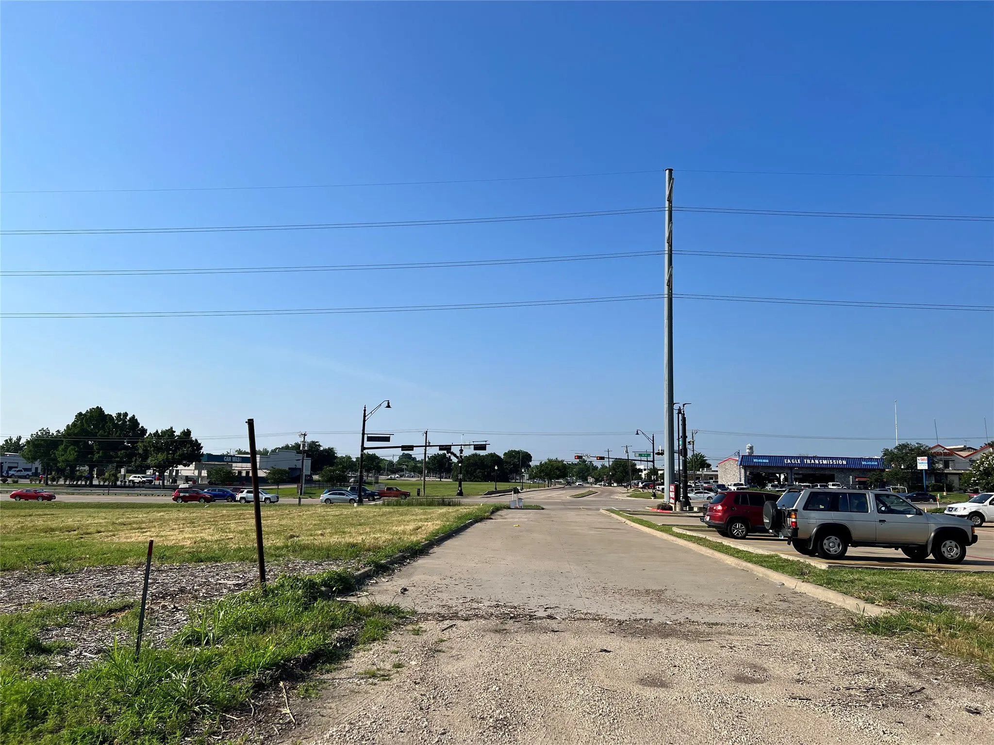This is where the City wants the road to extend.