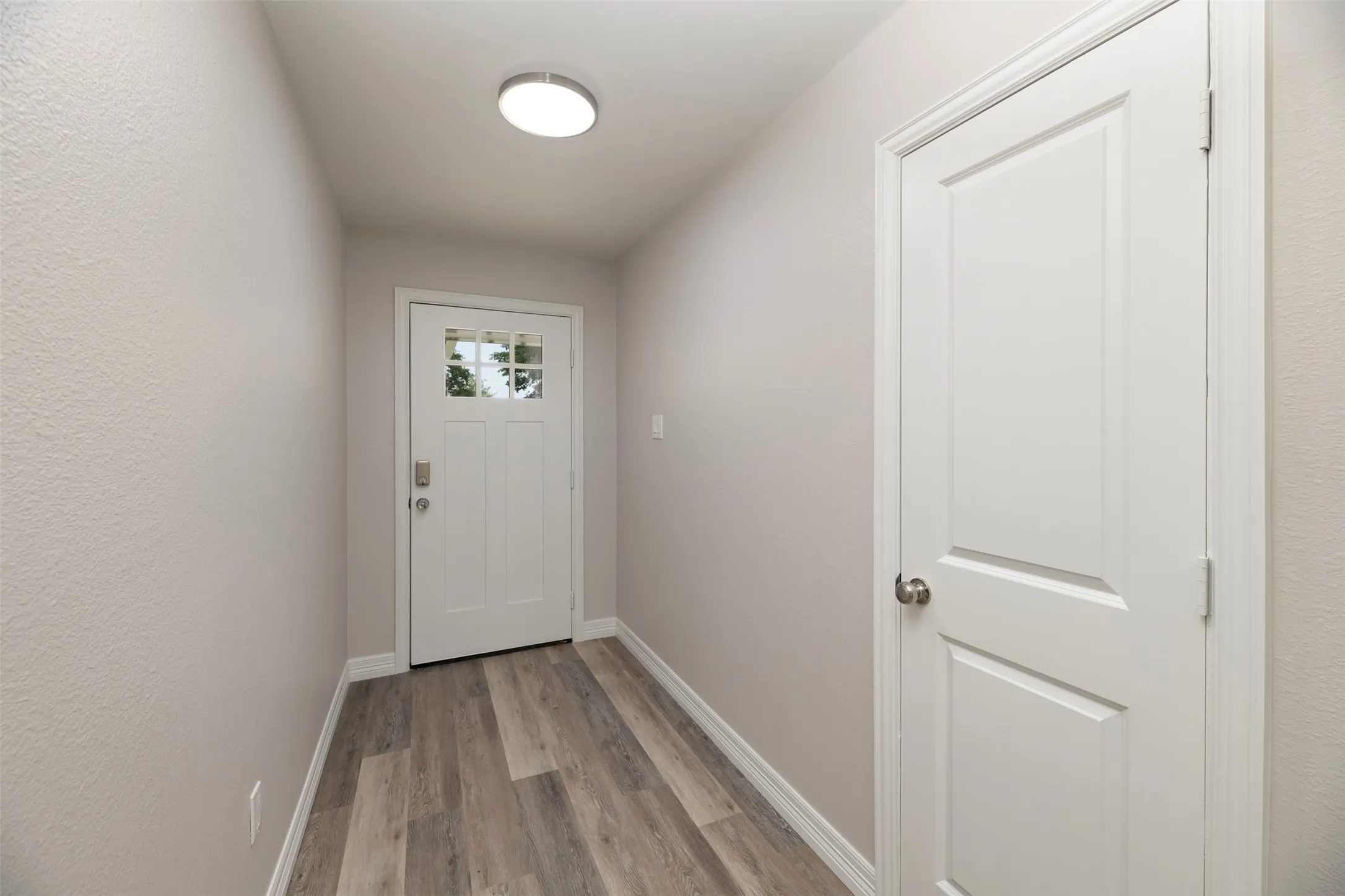 Single Family Residence For Sale in Tarrant County , 314 Sixpence Lane, Euless, Texas 76039, 3 Bedroom, 2 Bathroom, 2 Garage spaces, 1,564 Sqft, built in 1981, mls#21267174, Real Estate Agent in Euless, Homes For Sale in Tarrant county, Homes For Sale in Euless, Realtor in Euless Texas, Real Estate Brokerage Independent Realty Texas, Luminita Cordes Realtor