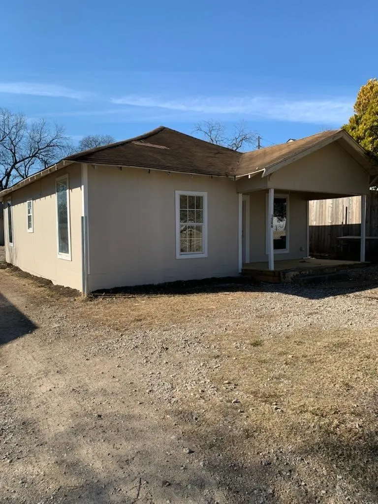 For Sale in Dallas County , 1506 Vermont Avenue, Dallas, Texas 75216, 4 Bedrooms, 2 Bathrooms, Garage spaces, 0 Sqft, built in 1922, Price $275,000, mls#21267196, Real Estate Agent in Dallas, Homes For Sale in Dallas county, Homes For Sale in Dallas, Realtor in Dallas Texas, Real Estate Brokerage Independent Realty Texas, Luminita Cordes Realtor
