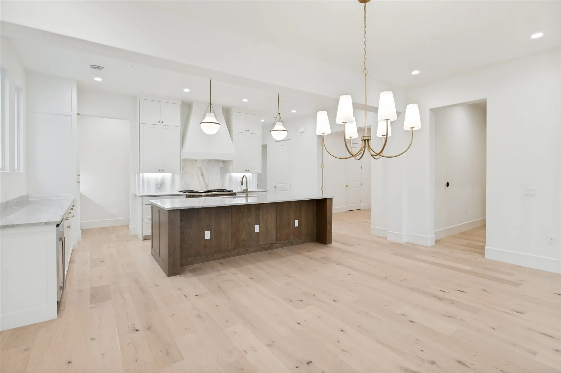 Condominium For Sale in Dallas County , 350 N O Connor Ridge Boulevard 21, Irving, Texas 75038, 4 Bedroom, 3 Bathroom, 3 Garage spaces, 2,767 Sqft, built in 2026, mls#21266278, Real Estate Agent in Irving, Homes For Sale in Dallas county, Homes For Sale in Irving, Realtor in Irving Texas, Real Estate Brokerage Independent Realty Texas, Luminita Cordes Realtor