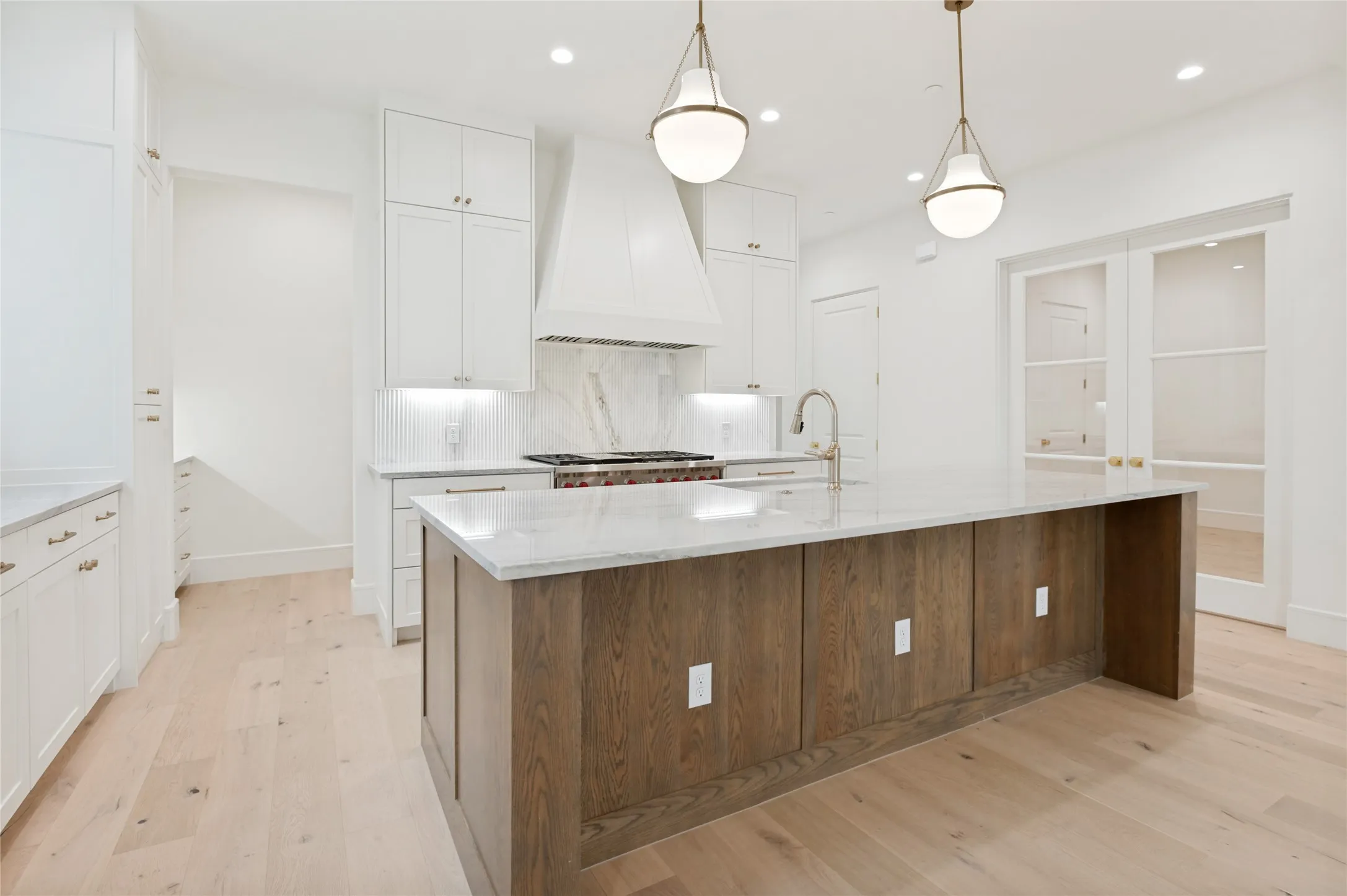 Condominium For Sale in Dallas County , 350 N O Connor Ridge Boulevard 21, Irving, Texas 75038, 4 Bedroom, 3 Bathroom, 3 Garage spaces, 2,767 Sqft, built in 2026, mls#21266278, Real Estate Agent in Irving, Homes For Sale in Dallas county, Homes For Sale in Irving, Realtor in Irving Texas, Real Estate Brokerage Independent Realty Texas, Luminita Cordes Realtor
