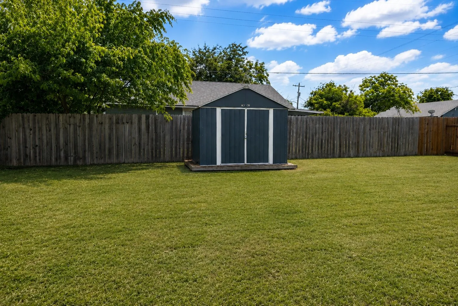 Single Family Residence For Sale in Eastland County , 309 W 10th Street, Cisco, Texas 76437, 2 Bedroom, 1 Bathroom, Garage spaces, 1,162 Sqft, built in 1940, mls#21263666, Real Estate Agent in Cisco, Homes For Sale in Eastland county, Homes For Sale in Cisco, Realtor in Cisco Texas, Real Estate Brokerage Independent Realty Texas, Luminita Cordes Realtor