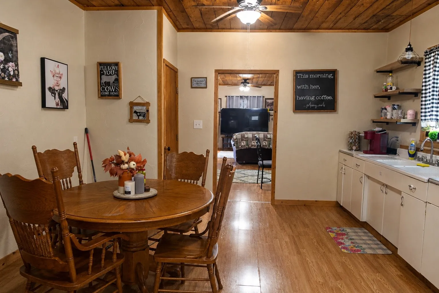 Single Family Residence For Sale in Eastland County , 309 W 10th Street, Cisco, Texas 76437, 2 Bedroom, 1 Bathroom, Garage spaces, 1,162 Sqft, built in 1940, mls#21263666, Real Estate Agent in Cisco, Homes For Sale in Eastland county, Homes For Sale in Cisco, Realtor in Cisco Texas, Real Estate Brokerage Independent Realty Texas, Luminita Cordes Realtor