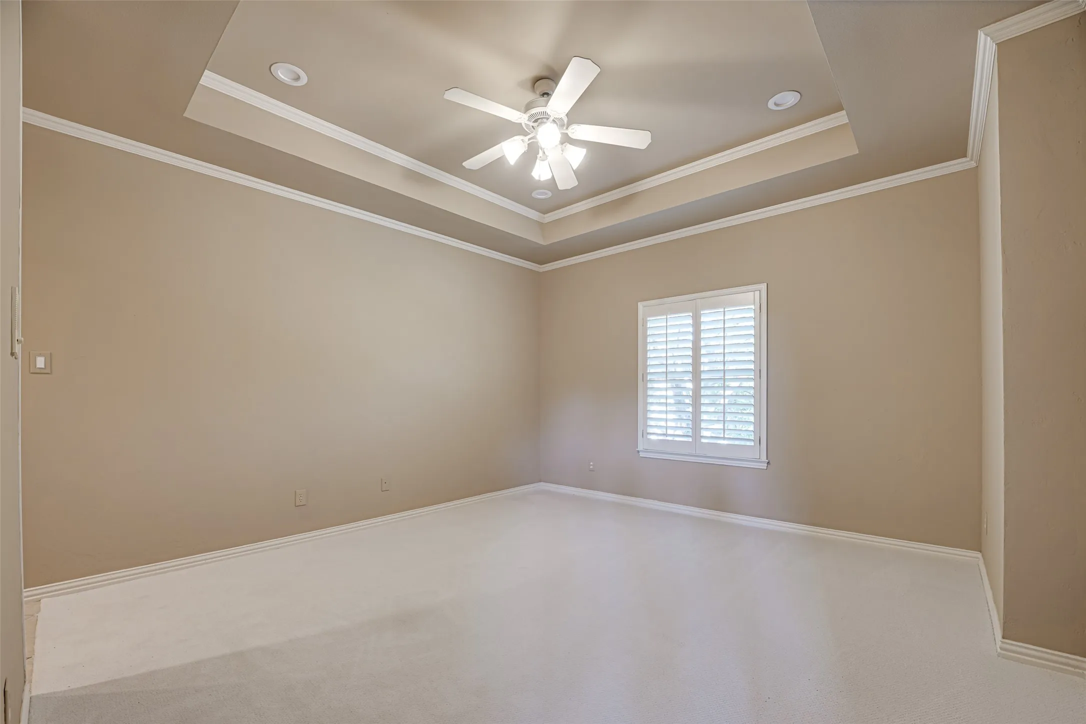 Single Family Residence For Rent in Collin County , 5004 Castle Creek Court, Plano, Texas 75093, 6 Bedroom, 5 Bathroom, 3 Garage spaces, 6,065 Sqft, built in 2001, mls#21266817, Real Estate Agent in Plano, Homes For Rent in Collin county, Homes For Rent in Plano, Realtor in Plano Texas, Real Estate Brokerage Independent Realty Texas, Luminita Cordes Realtor