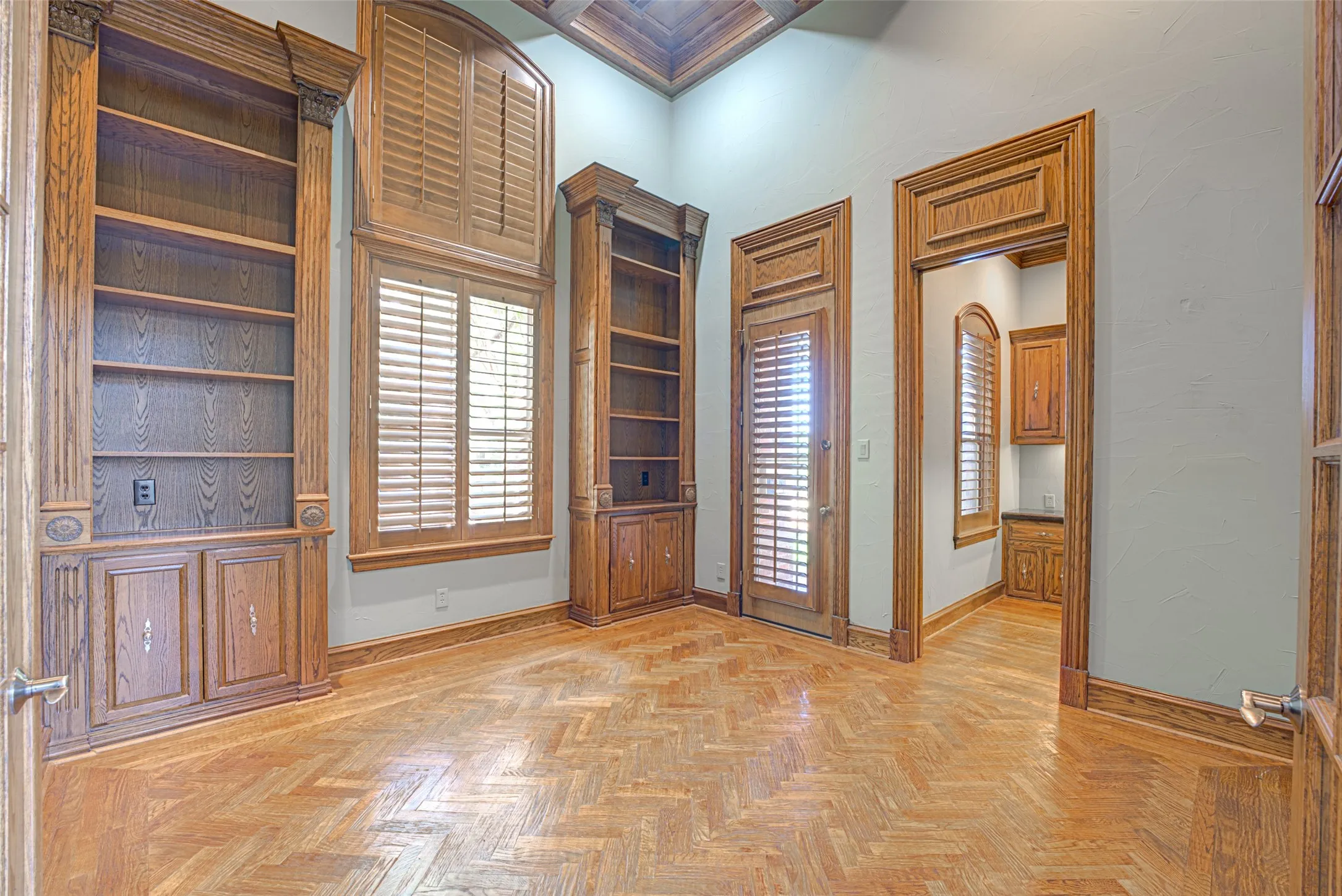 Single Family Residence For Rent in Collin County , 5004 Castle Creek Court, Plano, Texas 75093, 6 Bedroom, 5 Bathroom, 3 Garage spaces, 6,065 Sqft, built in 2001, mls#21266817, Real Estate Agent in Plano, Homes For Rent in Collin county, Homes For Rent in Plano, Realtor in Plano Texas, Real Estate Brokerage Independent Realty Texas, Luminita Cordes Realtor