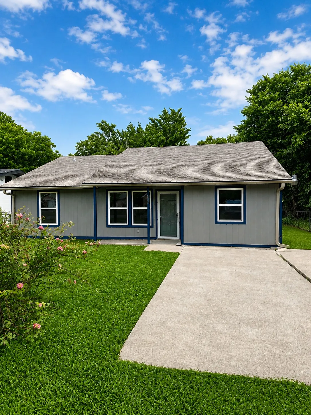 Single Family Residence For Sale in Kaufman County , 106 N 4th Street, Crandall, Texas 75114, 3 Bedroom, 2 Bathroom, Garage spaces, 1,100 Sqft, built in 1984, mls#21267168, Real Estate Agent in Crandall, Homes For Sale in Kaufman county, Homes For Sale in Crandall, Realtor in Crandall Texas, Real Estate Brokerage Independent Realty Texas, Luminita Cordes Realtor