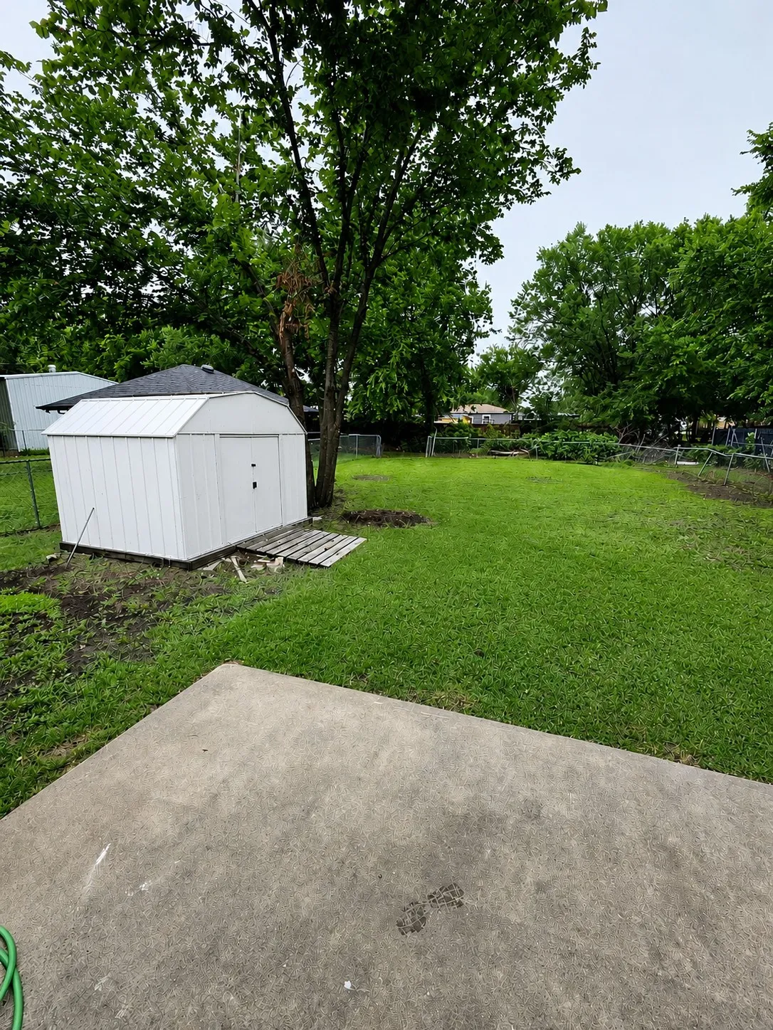 Single Family Residence For Sale in Kaufman County , 106 N 4th Street, Crandall, Texas 75114, 3 Bedroom, 2 Bathroom, Garage spaces, 1,100 Sqft, built in 1984, mls#21267168, Real Estate Agent in Crandall, Homes For Sale in Kaufman county, Homes For Sale in Crandall, Realtor in Crandall Texas, Real Estate Brokerage Independent Realty Texas, Luminita Cordes Realtor