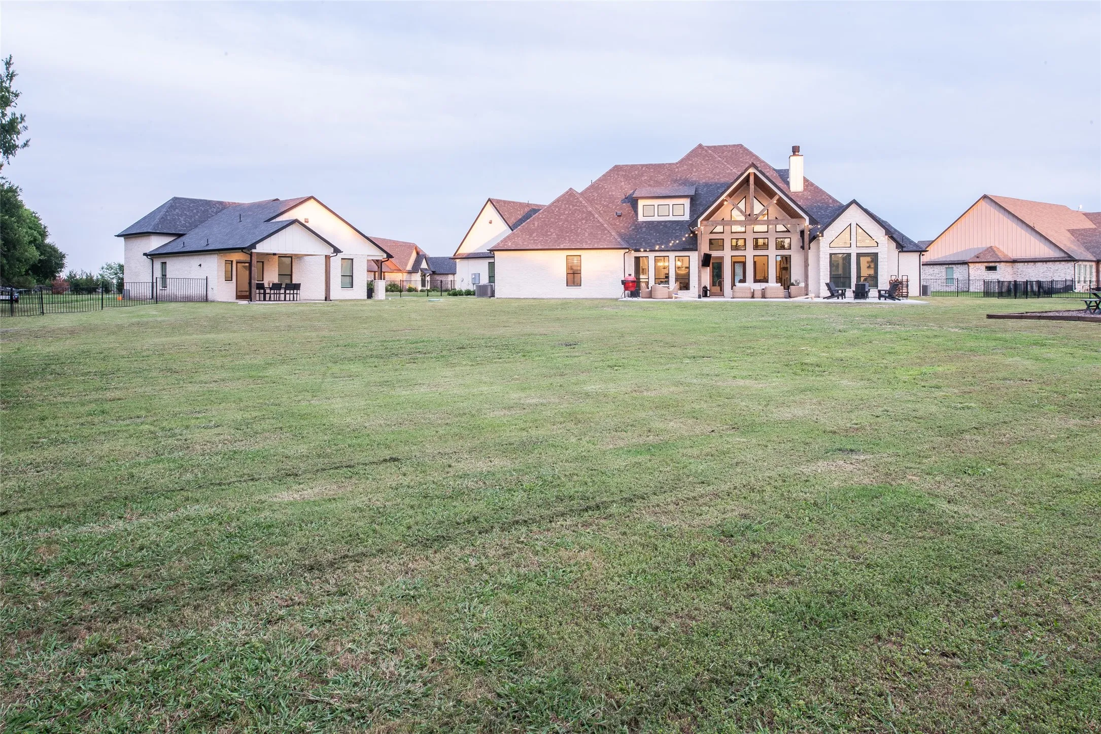 Single Family Residence For Sale in Collin County , 2900 Deer Run Trail, Farmersville, Texas 75442, 5 Bedroom, 4 Bathroom, 6 Garage spaces, 5,692 Sqft, built in 2023, mls#21232802, Real Estate Agent in Farmersville, Homes For Sale in Collin county, Homes For Sale in Farmersville, Realtor in Farmersville Texas, Real Estate Brokerage Independent Realty Texas, Luminita Cordes Realtor