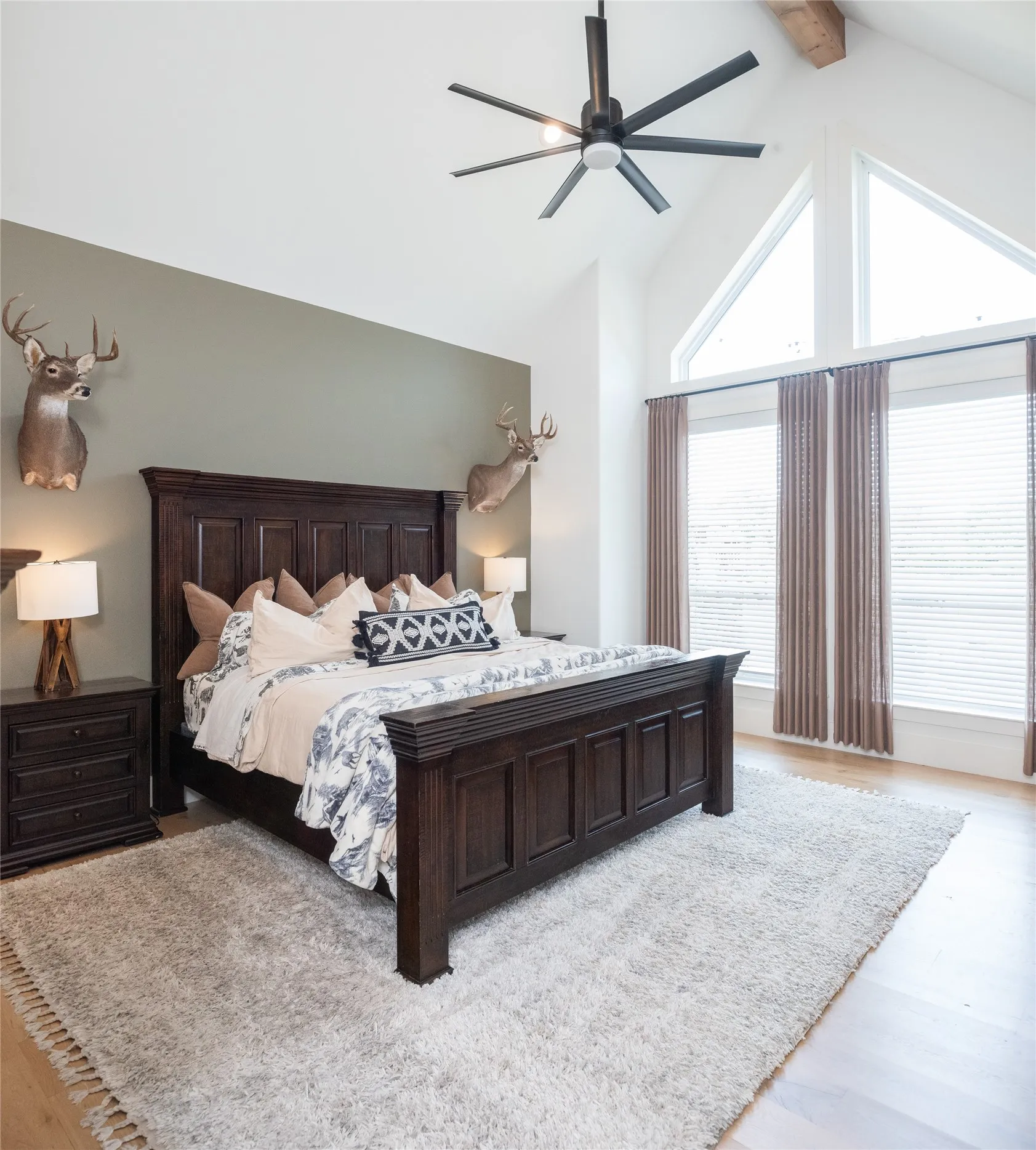 Single Family Residence For Sale in Collin County , 2900 Deer Run Trail, Farmersville, Texas 75442, 5 Bedroom, 4 Bathroom, 6 Garage spaces, 5,692 Sqft, built in 2023, mls#21232802, Real Estate Agent in Farmersville, Homes For Sale in Collin county, Homes For Sale in Farmersville, Realtor in Farmersville Texas, Real Estate Brokerage Independent Realty Texas, Luminita Cordes Realtor