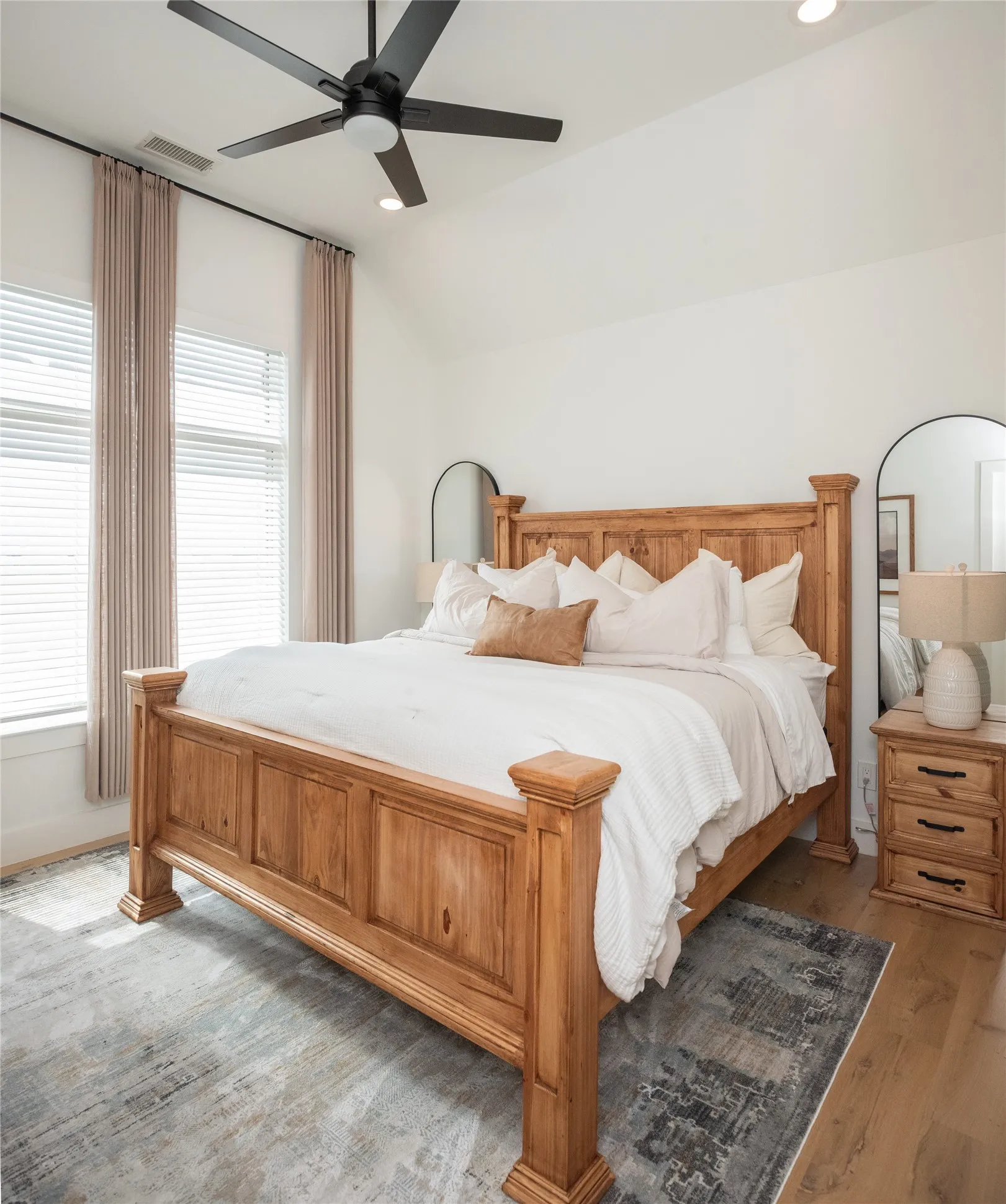 Single Family Residence For Sale in Collin County , 2900 Deer Run Trail, Farmersville, Texas 75442, 5 Bedroom, 4 Bathroom, 6 Garage spaces, 5,692 Sqft, built in 2023, mls#21232802, Real Estate Agent in Farmersville, Homes For Sale in Collin county, Homes For Sale in Farmersville, Realtor in Farmersville Texas, Real Estate Brokerage Independent Realty Texas, Luminita Cordes Realtor
