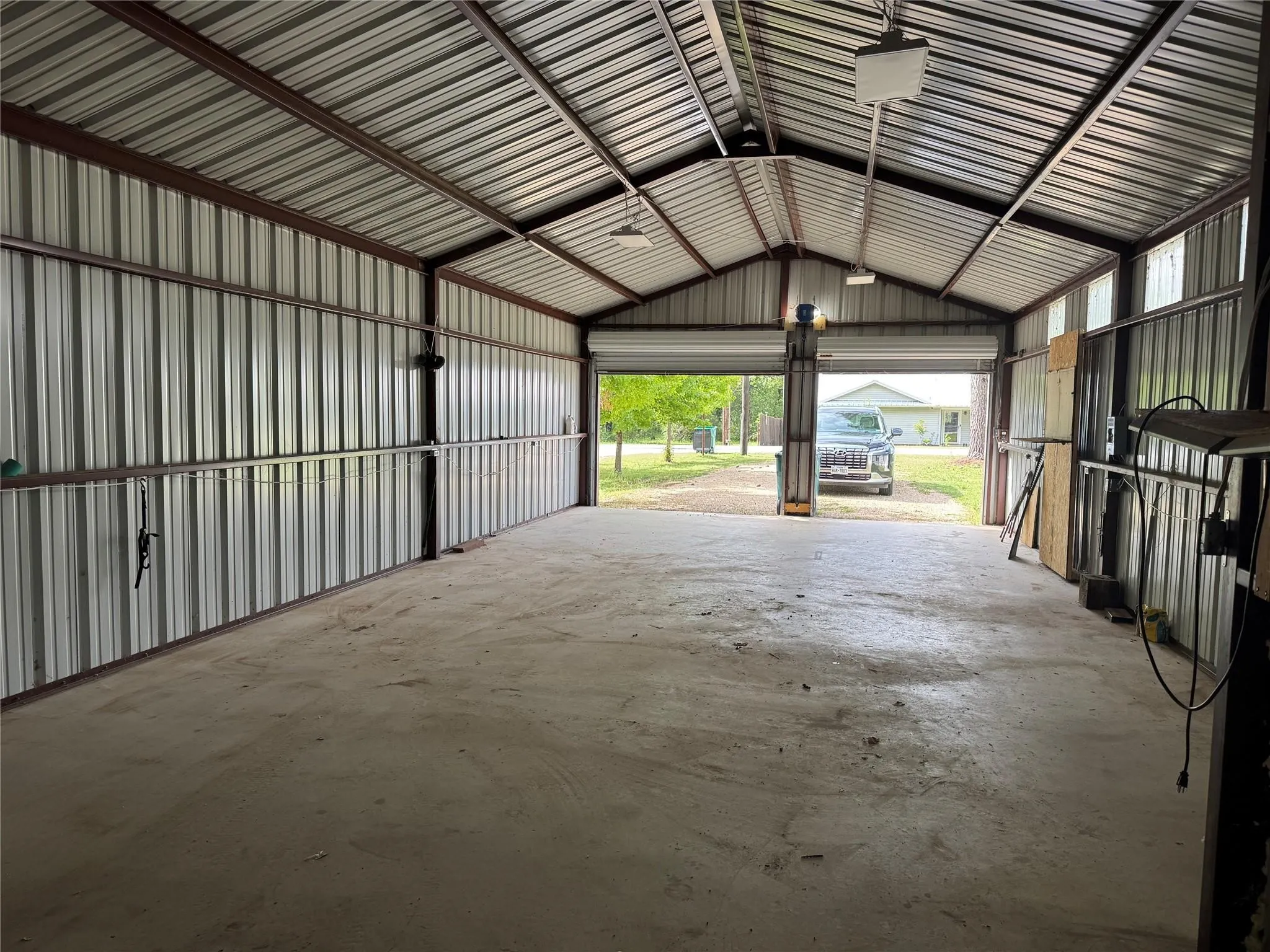 Mobile Home For Sale in Montague County , 306 Oak Street, Nocona, Texas 76255, 2 Bedroom, 2 Bathroom, 1 Garage spaces, 1,144 Sqft, built in 1987, mls#21254901, Real Estate Agent in Nocona, Homes For Sale in Montague county, Homes For Sale in Nocona, Realtor in Nocona Texas, Real Estate Brokerage Independent Realty Texas, Luminita Cordes Realtor