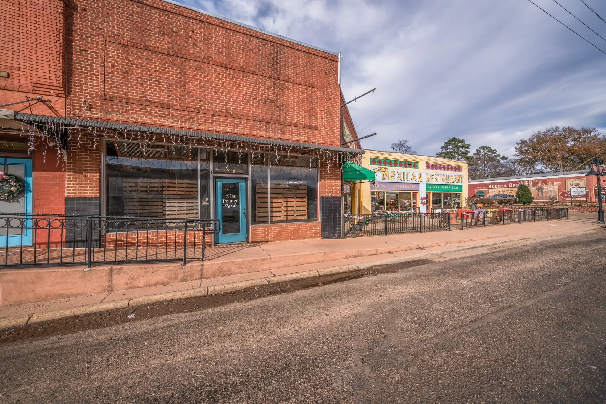 Retail For Sale in Cass County , 218 East First, Hughes Springs, Texas 75656, 0, 0, Garage spaces, 0 Sqft, built in 1910, Price $179,000, mls#21267320, Real Estate Agent in Hughes Springs, Homes For Sale in Cass county, Homes For Sale in Hughes Springs, Realtor in Hughes Springs Texas, Real Estate Brokerage Independent Realty Texas, Luminita Cordes Realtor