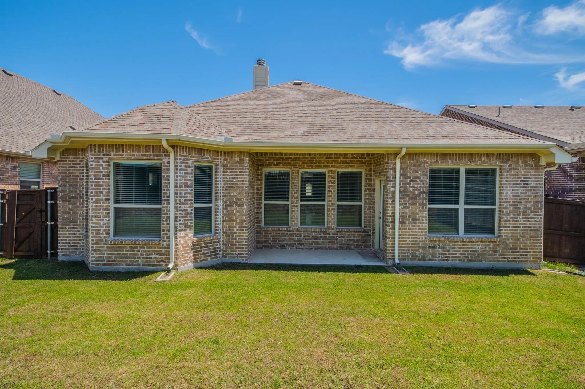 Spacious rear yard with western exposure