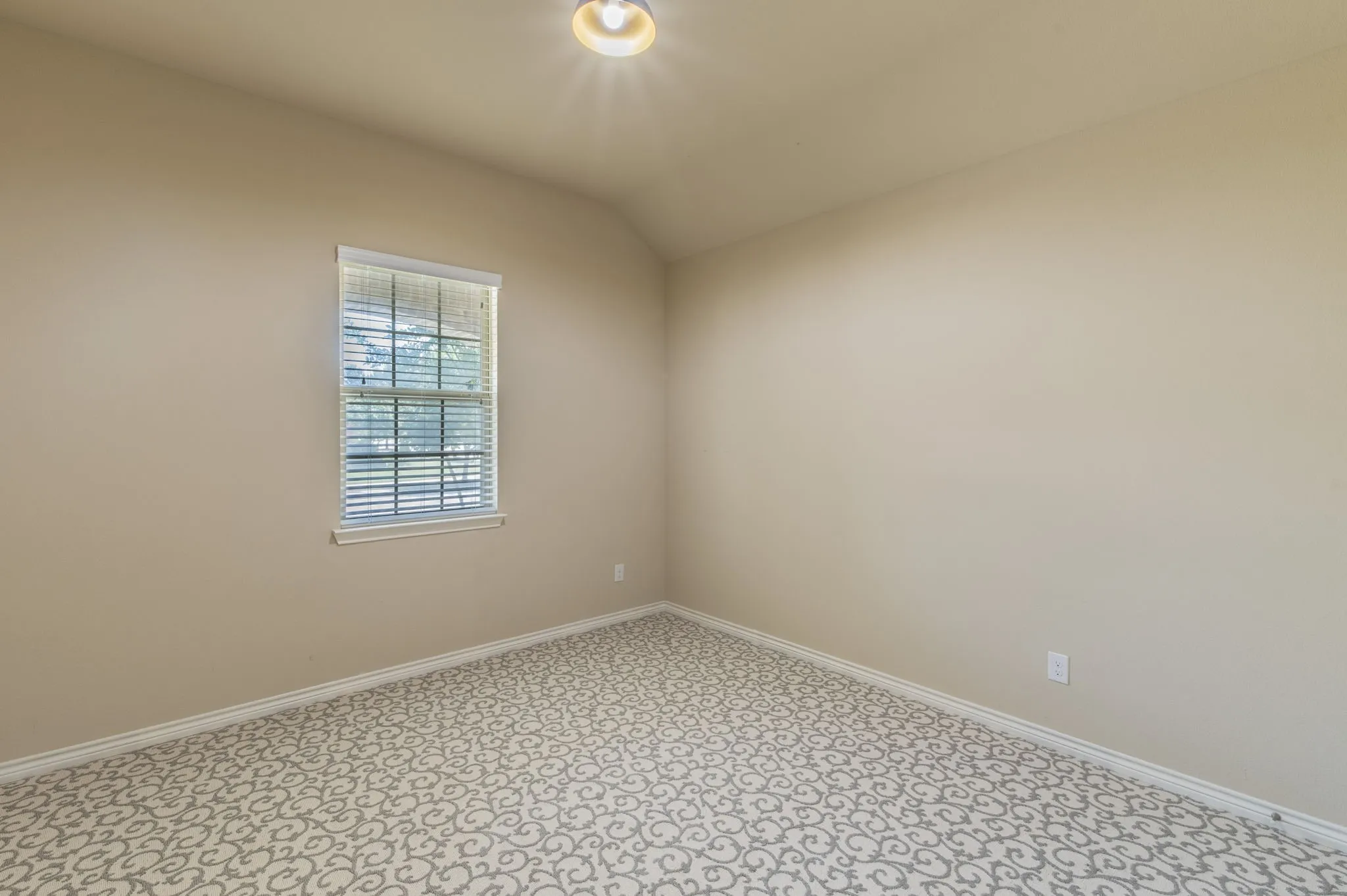 2nd bedroom - space for guests or grandkids!