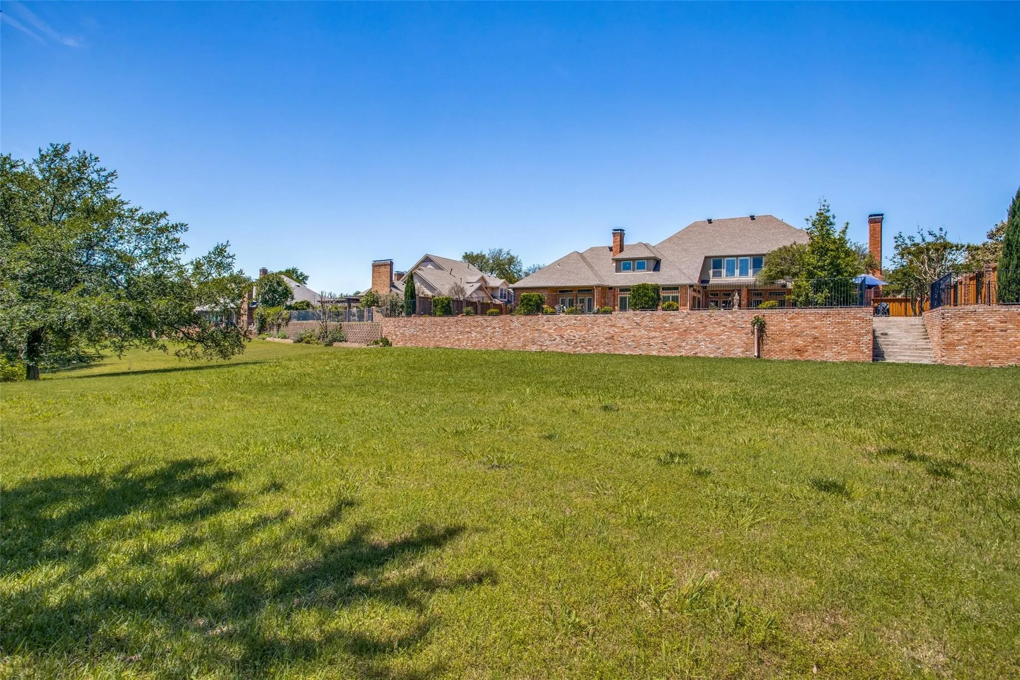 Single Family Residence For Sale in Collin County , 5304 SEASCAPE Lane, Plano, Texas 75093, 5 Bedrooms, 5 Bathrooms, 2 Garage spaces, 5,384 Sqft, built in 1984, Price $2,595,000, mls#21267362, Real Estate Agent in Plano, Homes For Sale in Collin county, Homes For Sale in Plano, Realtor in Plano Texas, Real Estate Brokerage Independent Realty Texas, Luminita Cordes Realtor