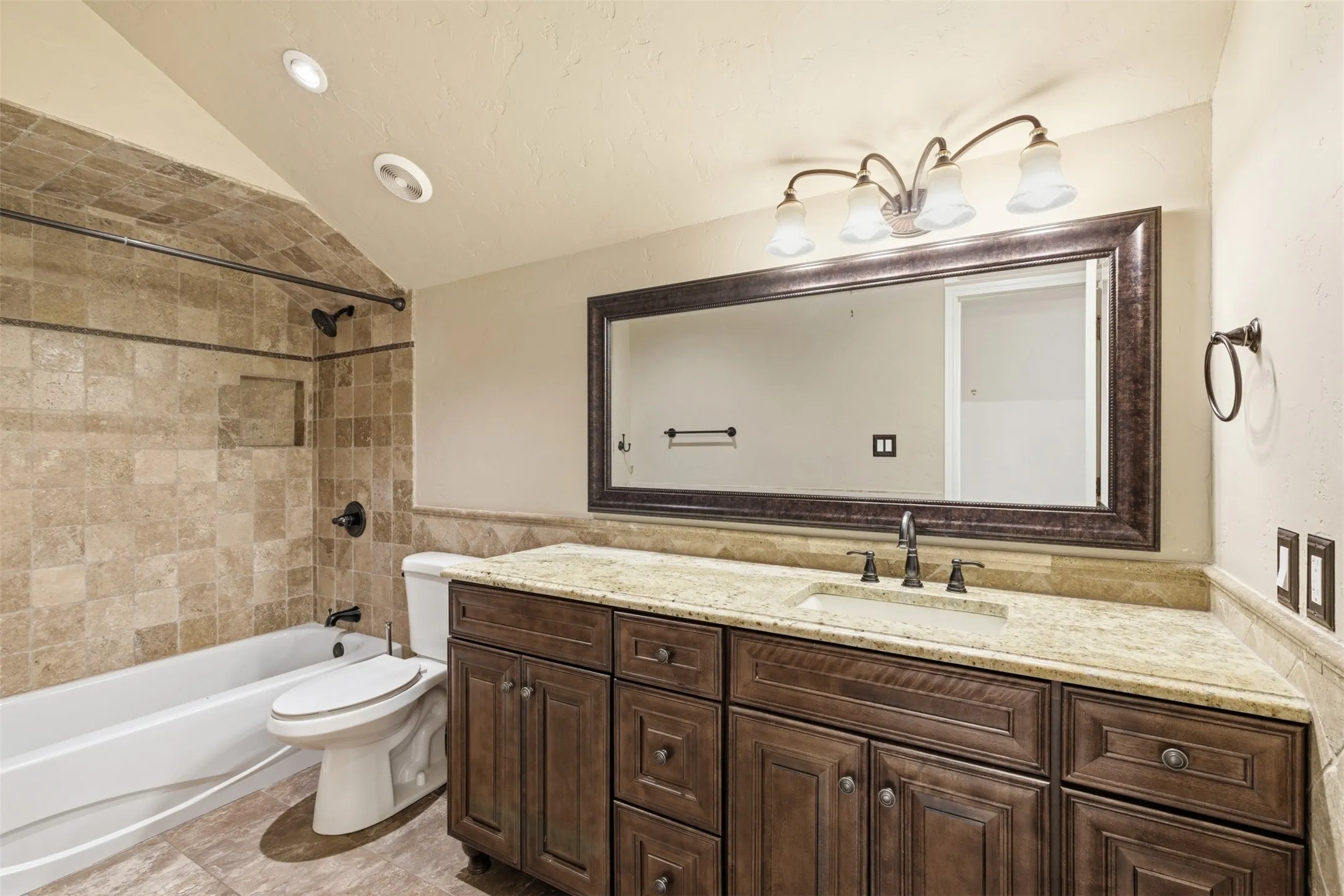 Single Family Residence For Sale in Collin County , 5304 SEASCAPE Lane, Plano, Texas 75093, 5 Bedrooms, 5 Bathrooms, 2 Garage spaces, 5,384 Sqft, built in 1984, Price $2,595,000, mls#21267362, Real Estate Agent in Plano, Homes For Sale in Collin county, Homes For Sale in Plano, Realtor in Plano Texas, Real Estate Brokerage Independent Realty Texas, Luminita Cordes Realtor