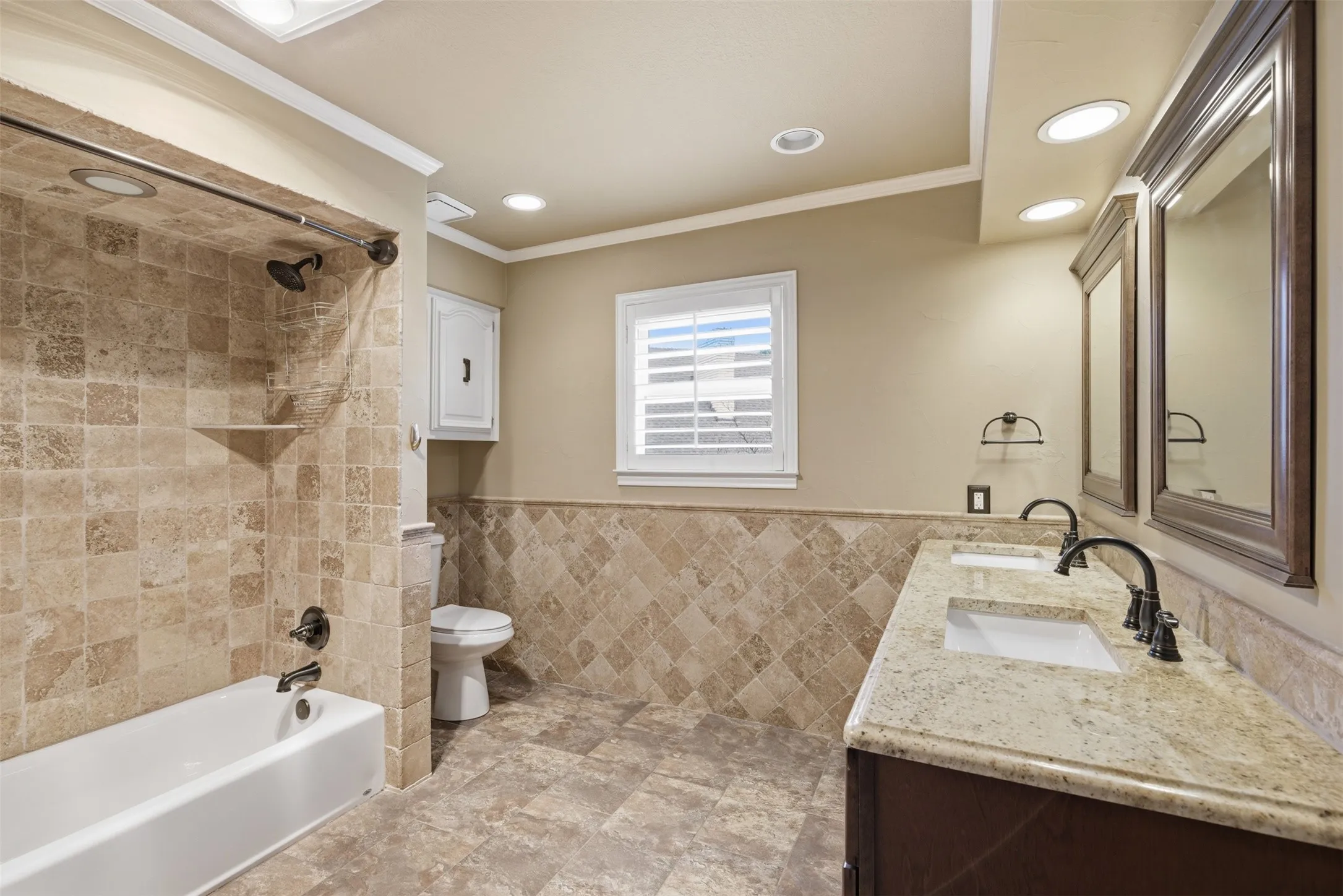 Single Family Residence For Sale in Collin County , 5304 SEASCAPE Lane, Plano, Texas 75093, 5 Bedrooms, 5 Bathrooms, 2 Garage spaces, 5,384 Sqft, built in 1984, Price $2,595,000, mls#21267362, Real Estate Agent in Plano, Homes For Sale in Collin county, Homes For Sale in Plano, Realtor in Plano Texas, Real Estate Brokerage Independent Realty Texas, Luminita Cordes Realtor