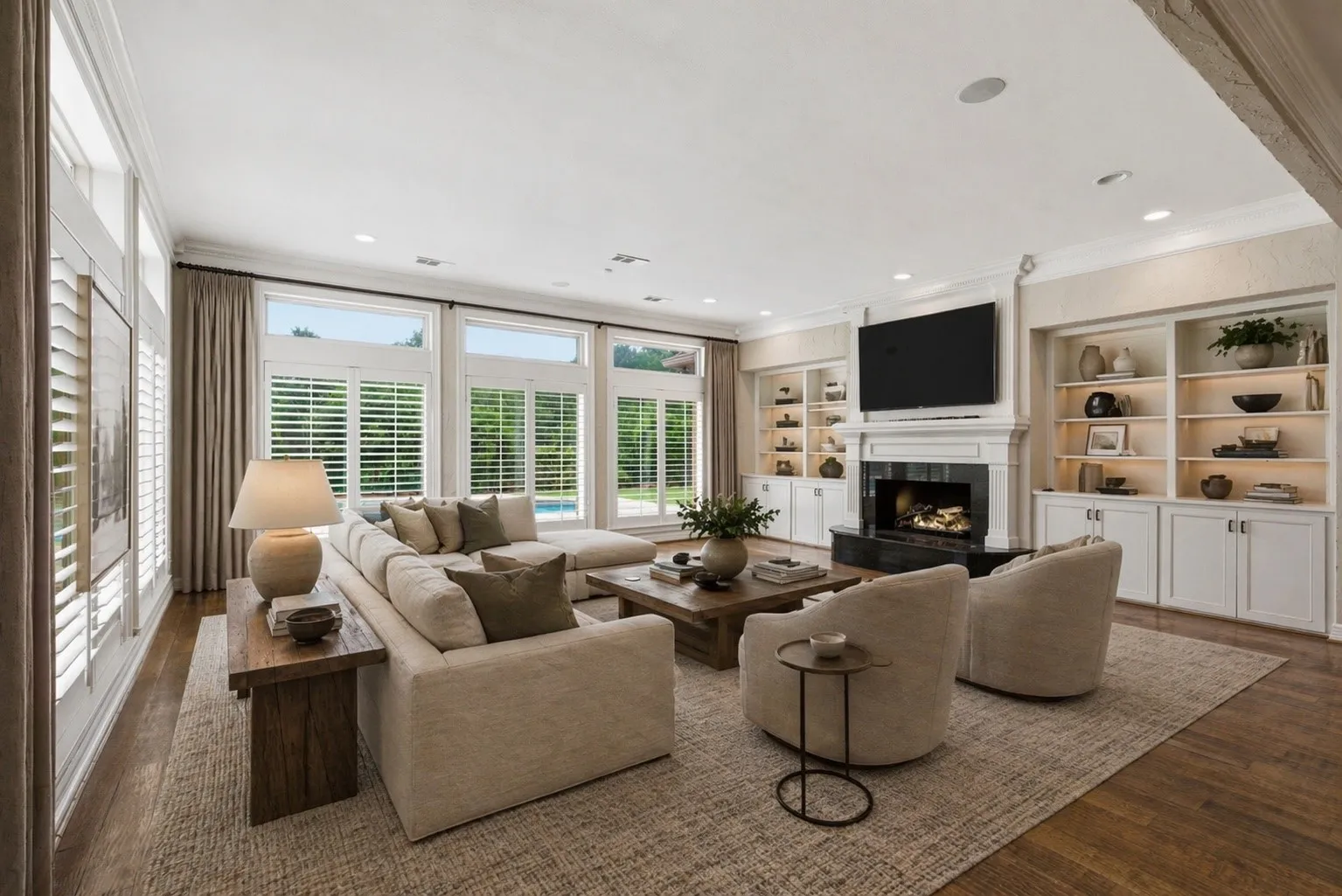 Single Family Residence For Sale in Collin County , 5304 SEASCAPE Lane, Plano, Texas 75093, 5 Bedrooms, 5 Bathrooms, 2 Garage spaces, 5,384 Sqft, built in 1984, Price $2,595,000, mls#21267362, Real Estate Agent in Plano, Homes For Sale in Collin county, Homes For Sale in Plano, Realtor in Plano Texas, Real Estate Brokerage Independent Realty Texas, Luminita Cordes Realtor