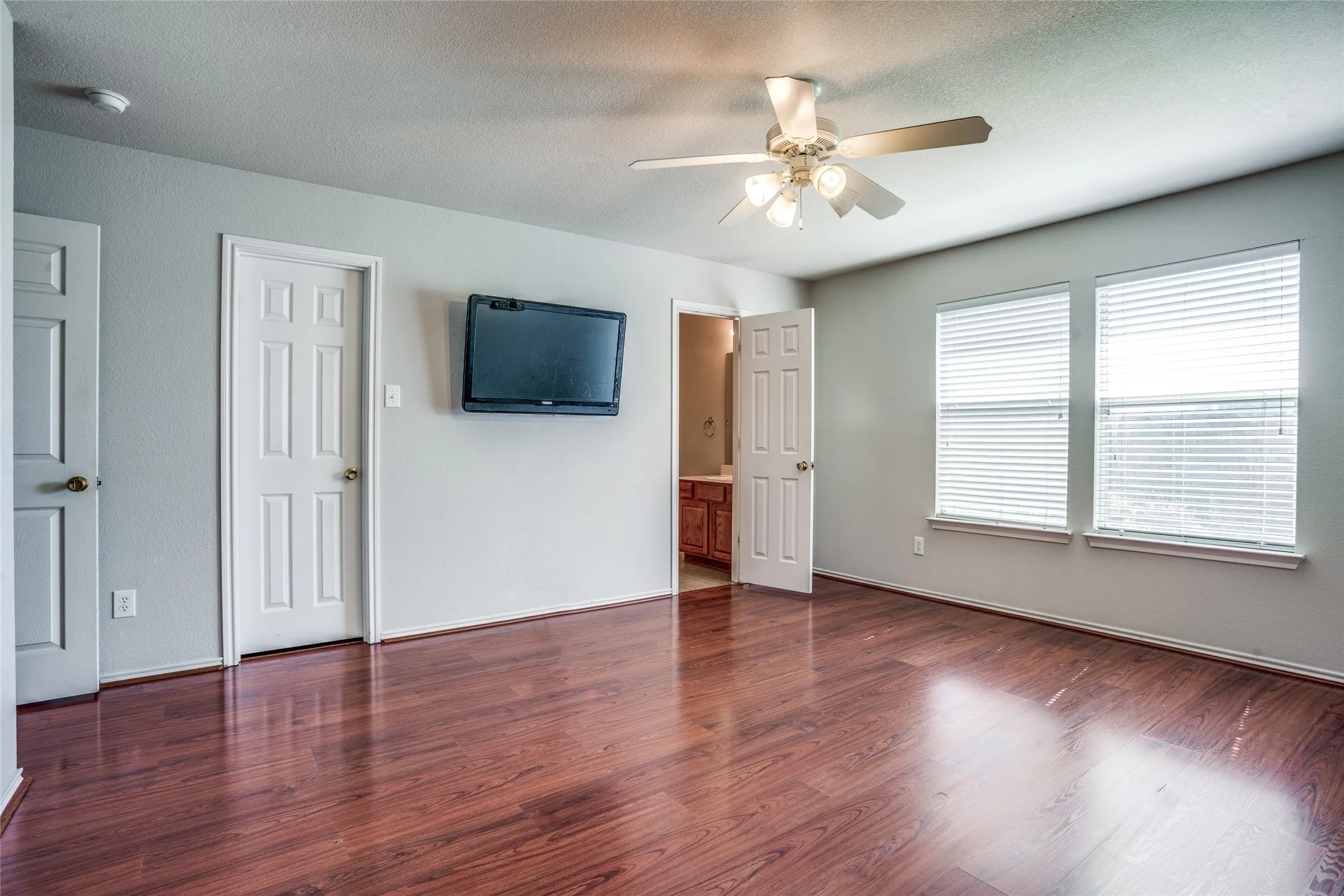 Single Family Residence For Rent in Collin County , 821 Oak Hollow Lane, Anna, Texas 75409, 3 Bedroom, 2 Bathroom, 2 Garage spaces, 1,809 Sqft, built in 2004, mls#21265215, Real Estate Agent in Anna, Homes For Rent in Collin county, Homes For Rent in Anna, Realtor in Anna Texas, Real Estate Brokerage Independent Realty Texas, Luminita Cordes Realtor
