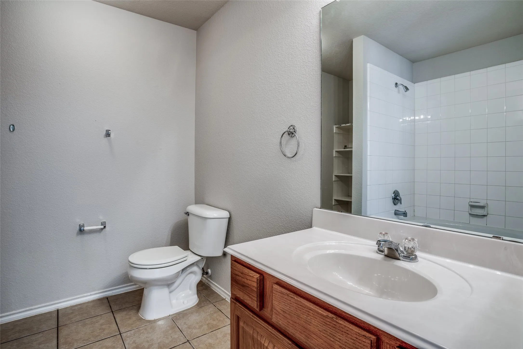 Single Family Residence For Rent in Collin County , 821 Oak Hollow Lane, Anna, Texas 75409, 3 Bedroom, 2 Bathroom, 2 Garage spaces, 1,809 Sqft, built in 2004, mls#21265215, Real Estate Agent in Anna, Homes For Rent in Collin county, Homes For Rent in Anna, Realtor in Anna Texas, Real Estate Brokerage Independent Realty Texas, Luminita Cordes Realtor