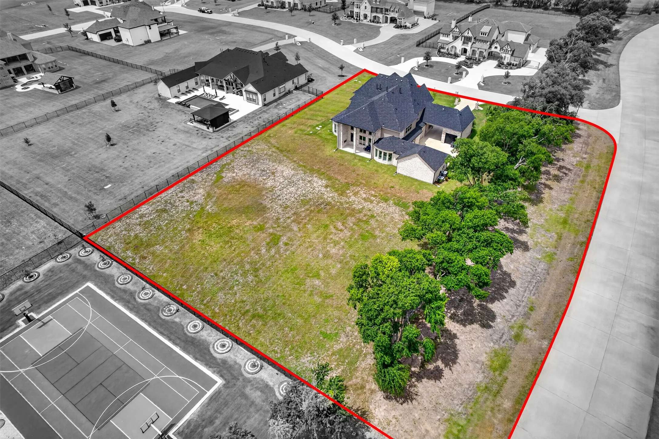Single Family Residence For Sale in Collin County , 1405 Gairloch Drive, Lucas, Texas 75002, 5 Bedrooms, 4 Bathrooms, 3 Garage spaces, 4,963 Sqft, built in 2022, Price $1,490,000, mls#21264547, Real Estate Agent in Lucas, Homes For Sale in Collin county, Homes For Sale in Lucas, Realtor in Lucas Texas, Real Estate Brokerage Independent Realty Texas, Luminita Cordes Realtor