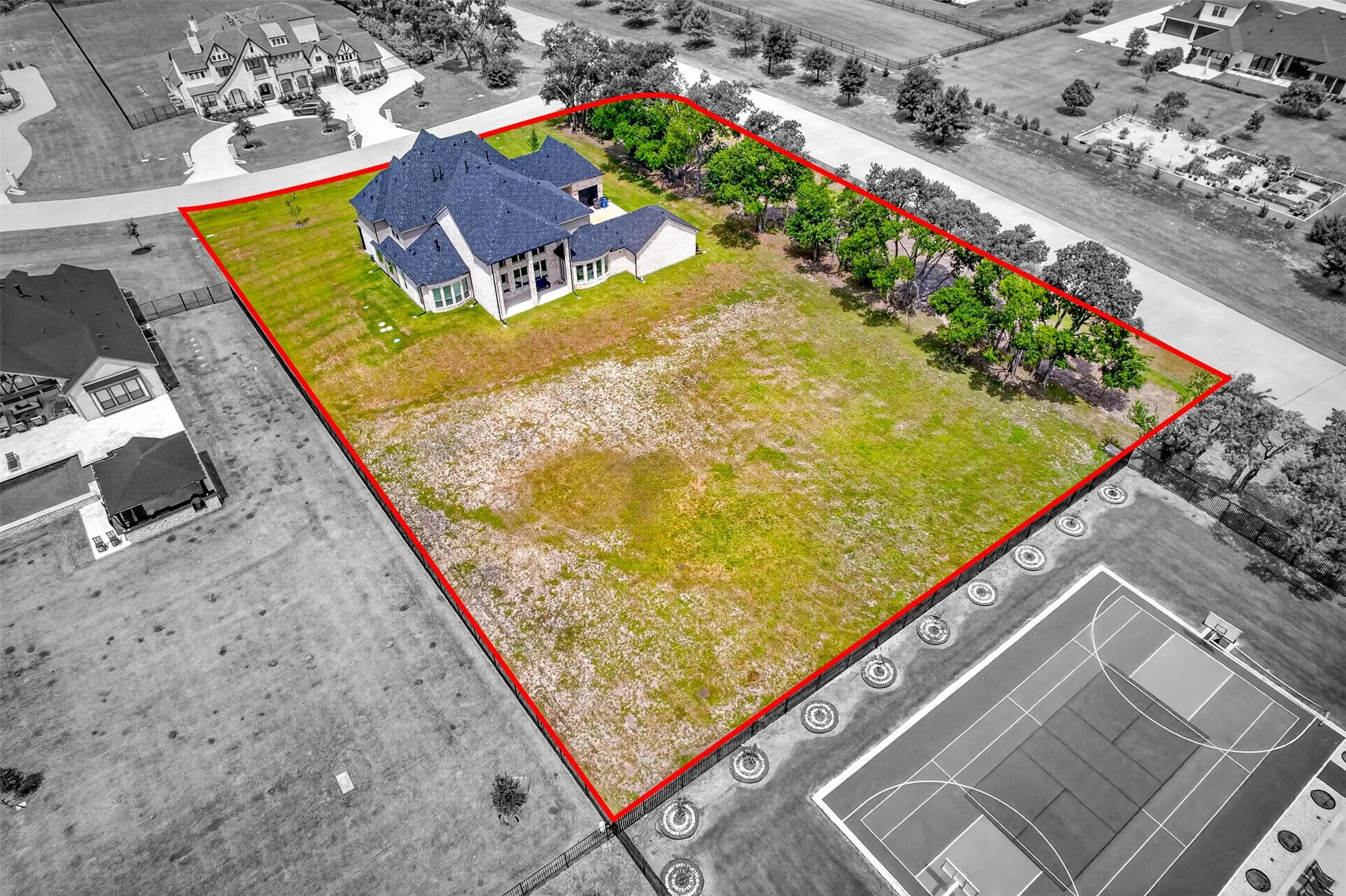 Single Family Residence For Sale in Collin County , 1405 Gairloch Drive, Lucas, Texas 75002, 5 Bedrooms, 4 Bathrooms, 3 Garage spaces, 4,963 Sqft, built in 2022, Price $1,490,000, mls#21264547, Real Estate Agent in Lucas, Homes For Sale in Collin county, Homes For Sale in Lucas, Realtor in Lucas Texas, Real Estate Brokerage Independent Realty Texas, Luminita Cordes Realtor