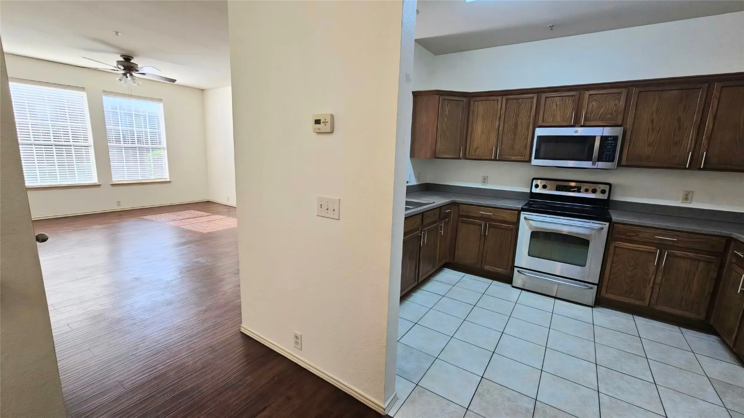 Townhouse For Rent in Collin County , 501 Jeans Creek Drive, Mc Kinney, Texas 75071, 3 Bedroom, 3 Bathroom, 2 Garage spaces, 1,644 Sqft, built in 2006, mls#21267398, Real Estate Agent in Mc Kinney, Homes For Rent in Collin county, Homes For Rent in Mc Kinney, Realtor in Mc Kinney Texas, Real Estate Brokerage Independent Realty Texas, Luminita Cordes Realtor