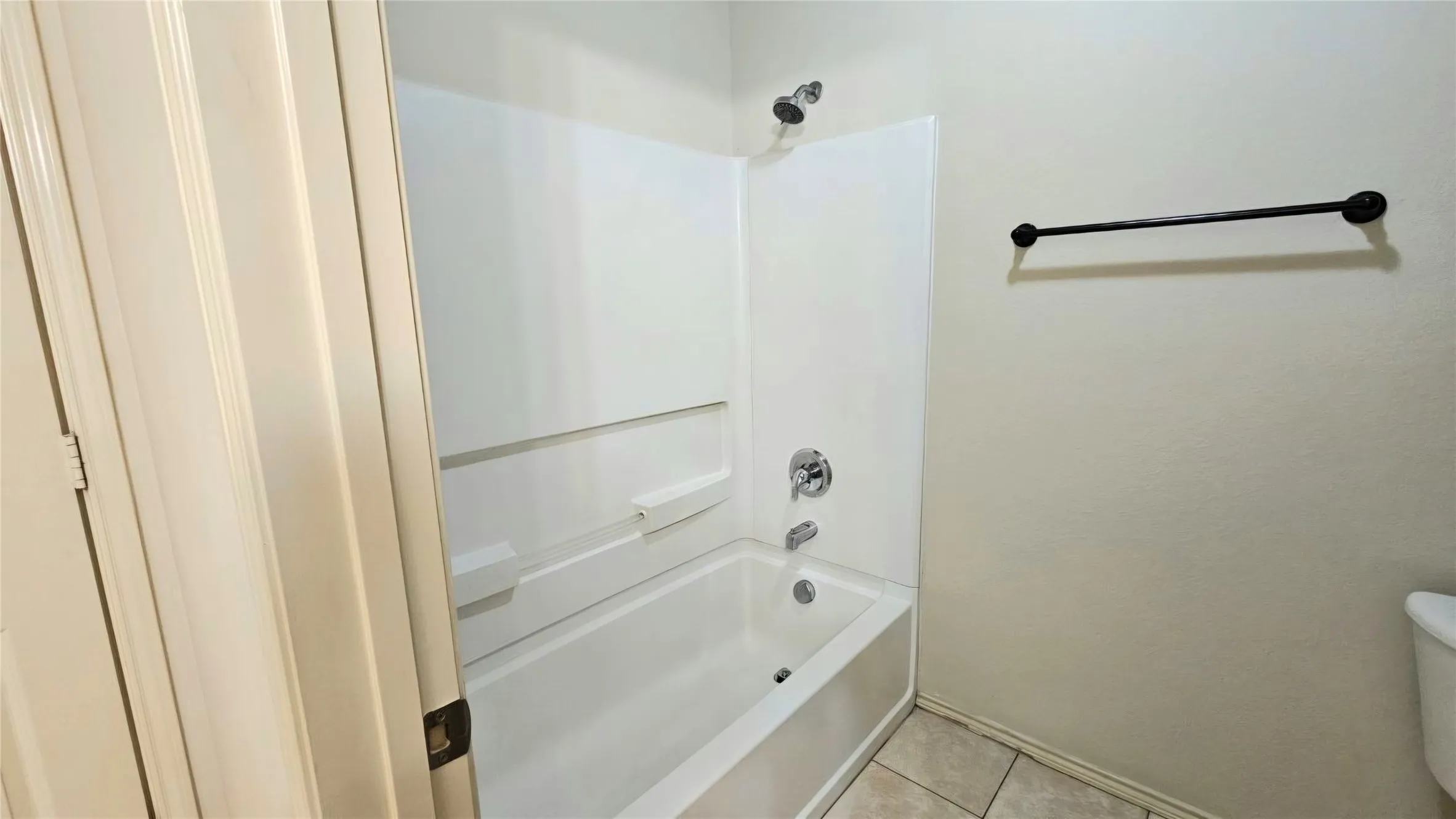 Townhouse For Rent in Collin County , 501 Jeans Creek Drive, Mc Kinney, Texas 75071, 3 Bedroom, 3 Bathroom, 2 Garage spaces, 1,644 Sqft, built in 2006, mls#21267398, Real Estate Agent in Mc Kinney, Homes For Rent in Collin county, Homes For Rent in Mc Kinney, Realtor in Mc Kinney Texas, Real Estate Brokerage Independent Realty Texas, Luminita Cordes Realtor