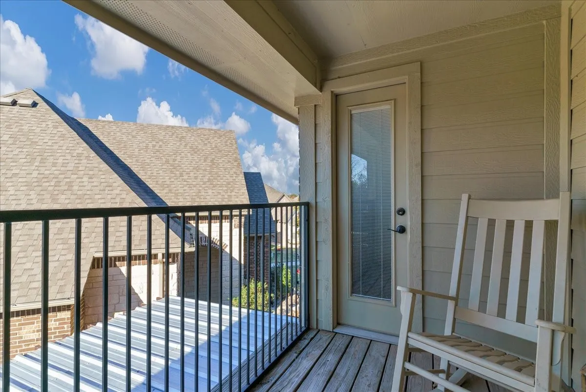 Single Family Residence For Sale in Hood County , 3300 Fountain Way, Granbury, Texas 76049, 3 Bedroom, 3 Bathroom, 2 Garage spaces, 3,014 Sqft, built in 2006, mls#21265470, Real Estate Agent in Granbury, Homes For Sale in Hood county, Homes For Sale in Granbury, Realtor in Granbury Texas, Real Estate Brokerage Independent Realty Texas, Luminita Cordes Realtor