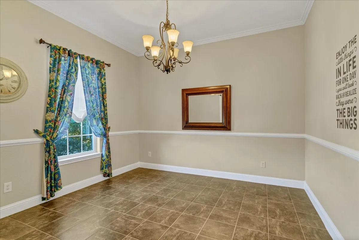 Single Family Residence For Sale in Hood County , 3300 Fountain Way, Granbury, Texas 76049, 3 Bedroom, 3 Bathroom, 2 Garage spaces, 3,014 Sqft, built in 2006, mls#21265470, Real Estate Agent in Granbury, Homes For Sale in Hood county, Homes For Sale in Granbury, Realtor in Granbury Texas, Real Estate Brokerage Independent Realty Texas, Luminita Cordes Realtor
