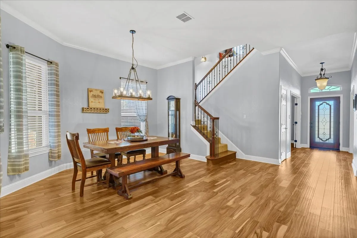 Single Family Residence For Sale in Hood County , 3300 Fountain Way, Granbury, Texas 76049, 3 Bedroom, 3 Bathroom, 2 Garage spaces, 3,014 Sqft, built in 2006, mls#21265470, Real Estate Agent in Granbury, Homes For Sale in Hood county, Homes For Sale in Granbury, Realtor in Granbury Texas, Real Estate Brokerage Independent Realty Texas, Luminita Cordes Realtor