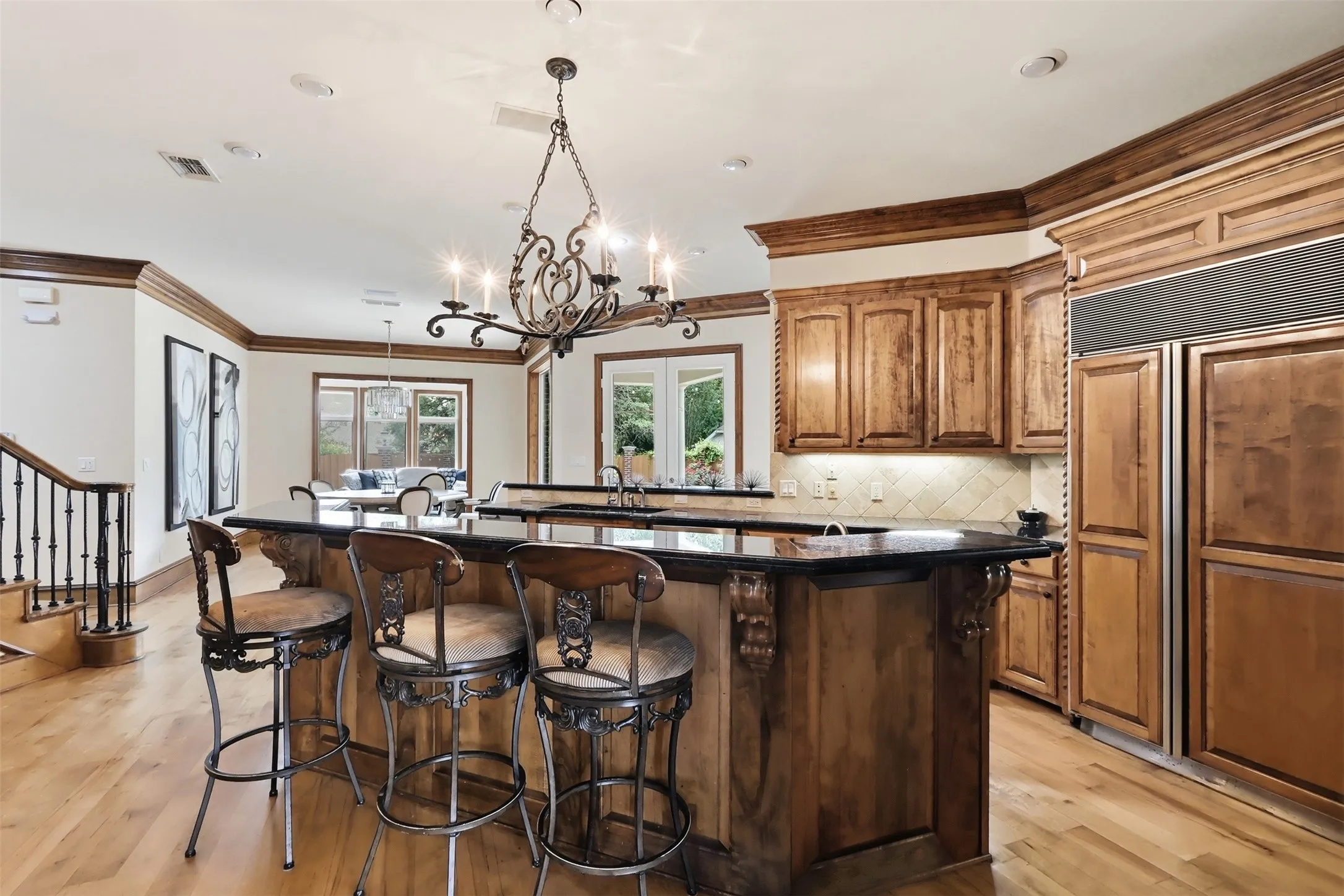 Single Family Residence For Sale in Titus County , 503 Greenhill Park Avenue, Mt Pleasant, Texas 75455, 5 Bedroom, 7 Bathroom, 4 Garage spaces, 6,539 Sqft, built in 2002, mls#21267429, Real Estate Agent in Mt Pleasant, Homes For Sale in Titus county, Homes For Sale in Mt Pleasant, Realtor in Mt Pleasant Texas, Real Estate Brokerage Independent Realty Texas, Luminita Cordes Realtor