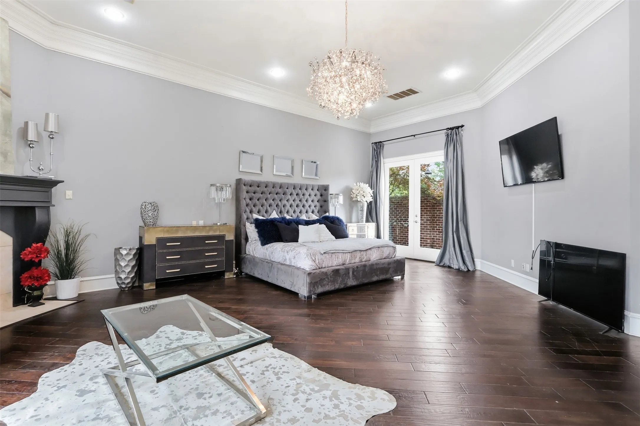 Single Family Residence For Sale in Titus County , 503 Greenhill Park Avenue, Mt Pleasant, Texas 75455, 5 Bedroom, 7 Bathroom, 4 Garage spaces, 6,539 Sqft, built in 2002, mls#21267429, Real Estate Agent in Mt Pleasant, Homes For Sale in Titus county, Homes For Sale in Mt Pleasant, Realtor in Mt Pleasant Texas, Real Estate Brokerage Independent Realty Texas, Luminita Cordes Realtor