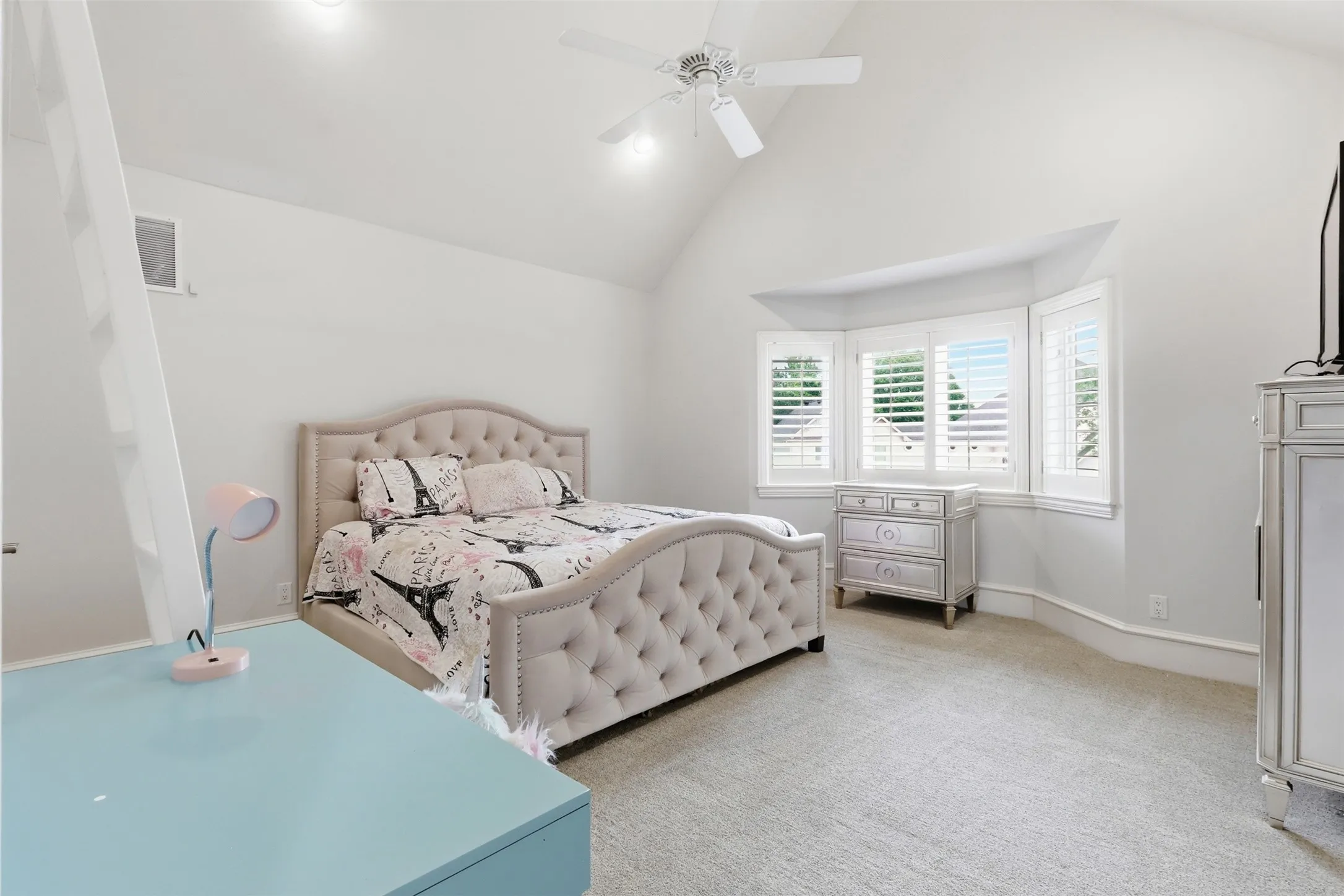 Single Family Residence For Sale in Titus County , 503 Greenhill Park Avenue, Mt Pleasant, Texas 75455, 5 Bedroom, 7 Bathroom, 4 Garage spaces, 6,539 Sqft, built in 2002, mls#21267429, Real Estate Agent in Mt Pleasant, Homes For Sale in Titus county, Homes For Sale in Mt Pleasant, Realtor in Mt Pleasant Texas, Real Estate Brokerage Independent Realty Texas, Luminita Cordes Realtor