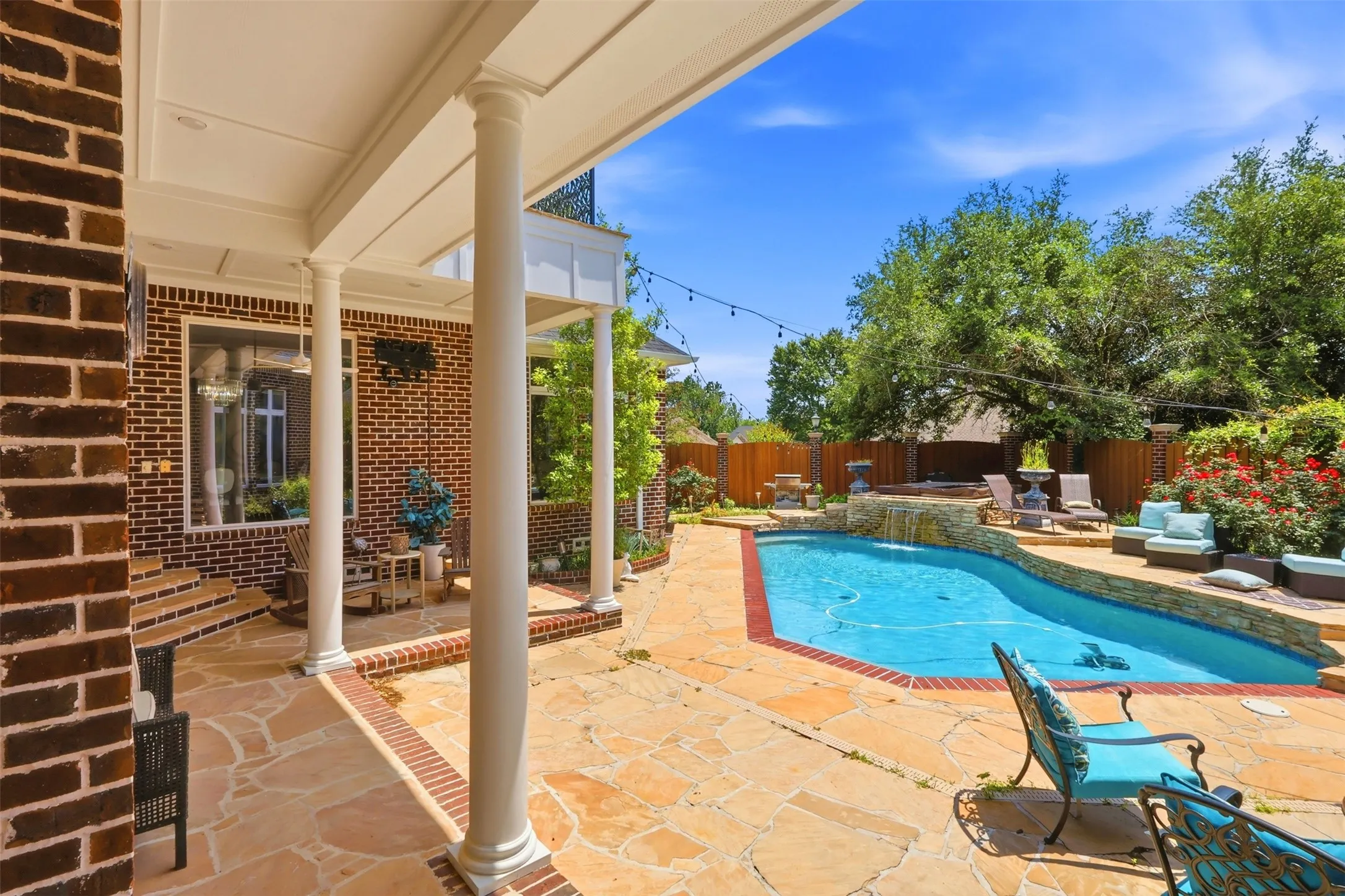 Single Family Residence For Sale in Titus County , 503 Greenhill Park Avenue, Mt Pleasant, Texas 75455, 5 Bedroom, 7 Bathroom, 4 Garage spaces, 6,539 Sqft, built in 2002, mls#21267429, Real Estate Agent in Mt Pleasant, Homes For Sale in Titus county, Homes For Sale in Mt Pleasant, Realtor in Mt Pleasant Texas, Real Estate Brokerage Independent Realty Texas, Luminita Cordes Realtor