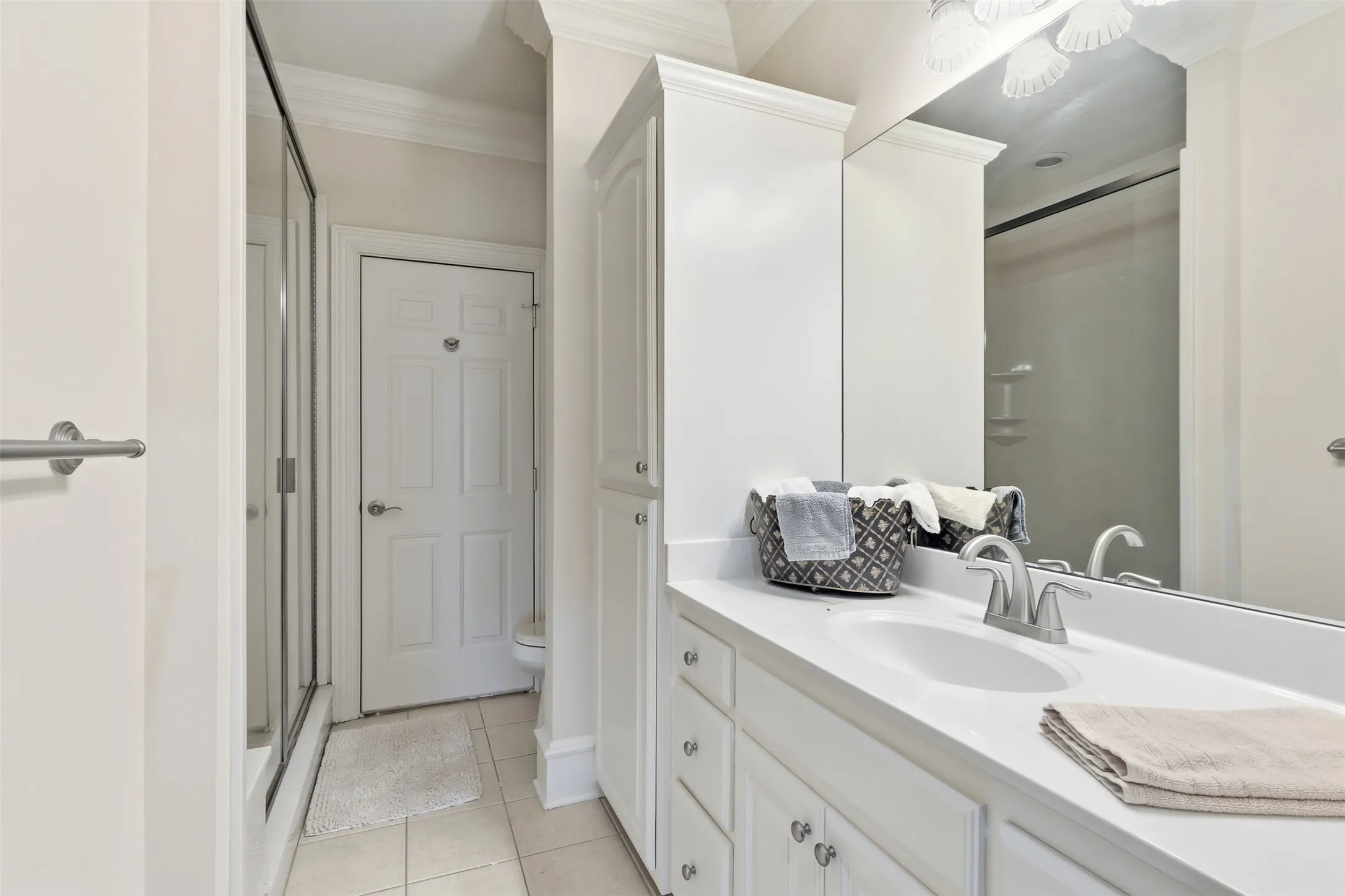 Single Family Residence For Sale in Titus County , 503 Greenhill Park Avenue, Mt Pleasant, Texas 75455, 5 Bedroom, 7 Bathroom, 4 Garage spaces, 6,539 Sqft, built in 2002, mls#21267429, Real Estate Agent in Mt Pleasant, Homes For Sale in Titus county, Homes For Sale in Mt Pleasant, Realtor in Mt Pleasant Texas, Real Estate Brokerage Independent Realty Texas, Luminita Cordes Realtor