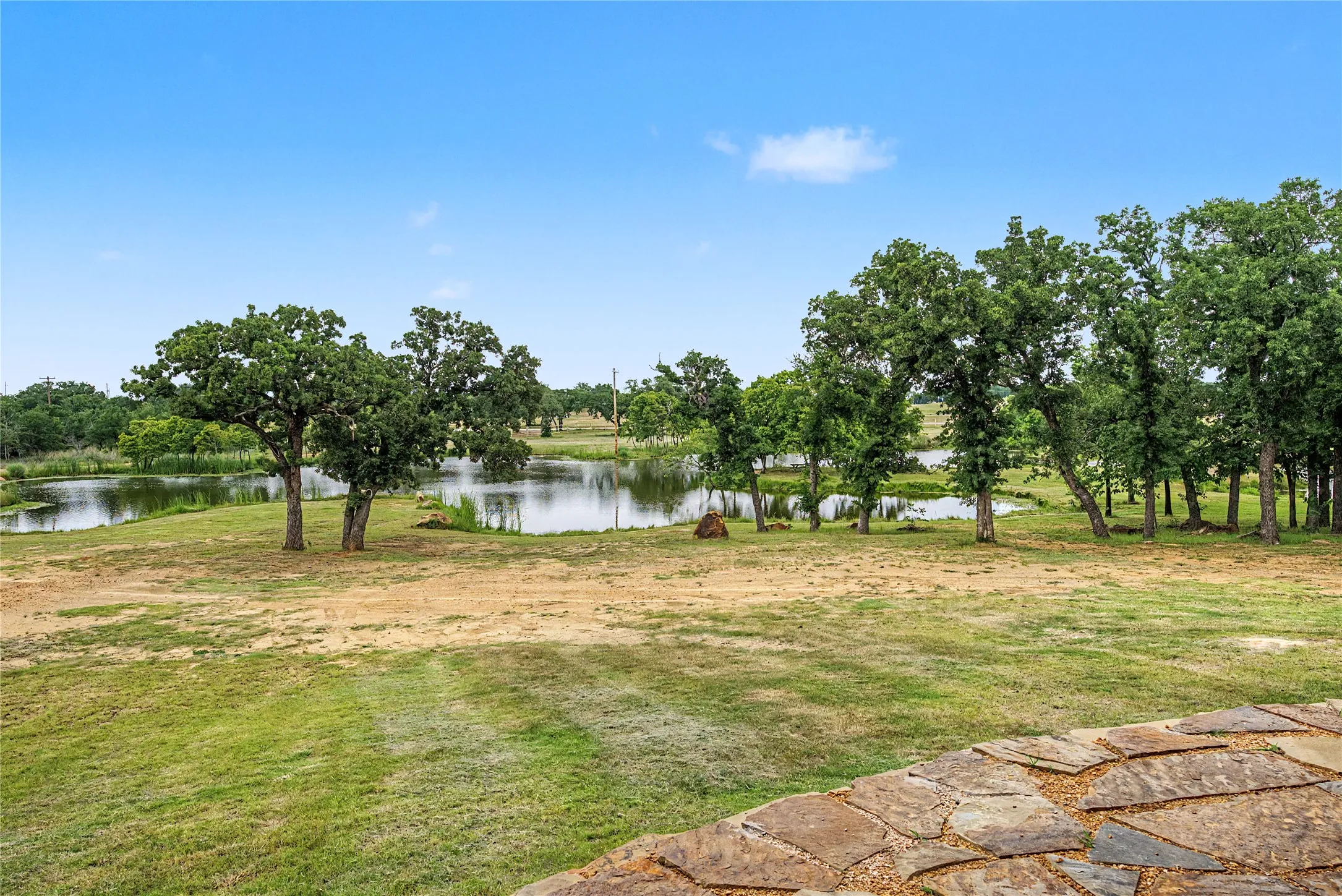 Single Family Residence For Sale in Palo Pinto County , 16888 S FM 4, Santo, Texas 76472, 3 Bedroom, 3 Bathroom, Garage spaces, 3,300 Sqft, built in 1993, mls#21266124, Real Estate Agent in Santo, Homes For Sale in Palo Pinto county, Homes For Sale in Santo, Realtor in Santo Texas, Real Estate Brokerage Independent Realty Texas, Luminita Cordes Realtor