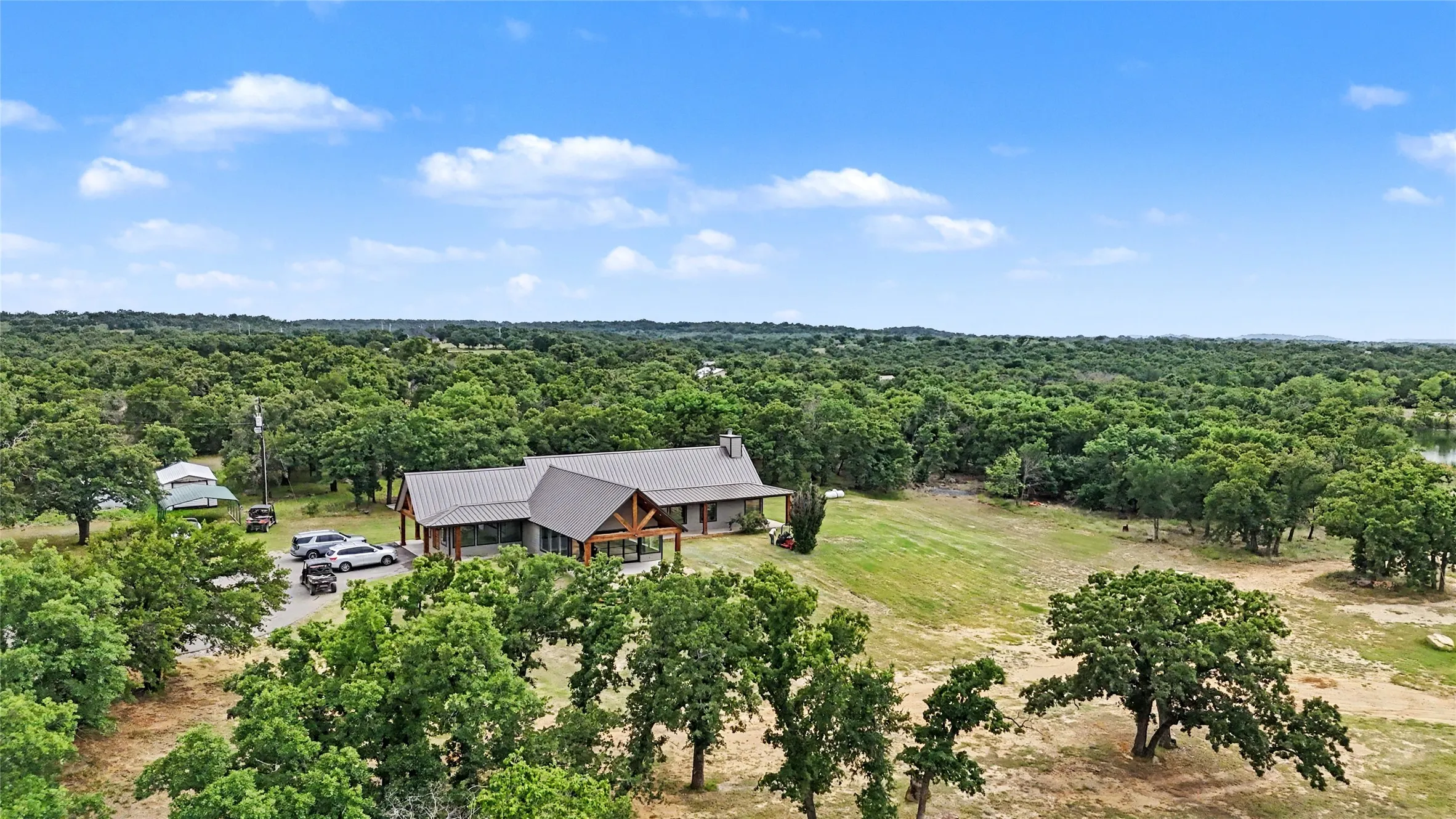 Single Family Residence For Sale in Palo Pinto County , 16888 S FM 4, Santo, Texas 76472, 3 Bedroom, 3 Bathroom, Garage spaces, 3,300 Sqft, built in 1993, mls#21266124, Real Estate Agent in Santo, Homes For Sale in Palo Pinto county, Homes For Sale in Santo, Realtor in Santo Texas, Real Estate Brokerage Independent Realty Texas, Luminita Cordes Realtor
