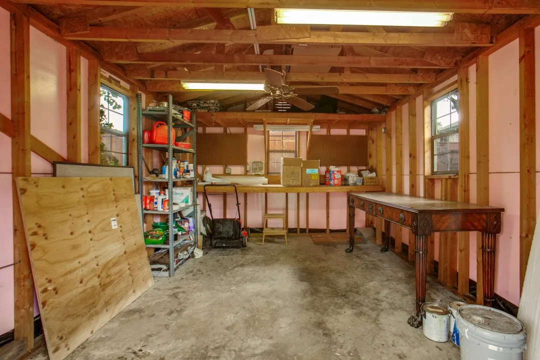 Workshop Cottage with Electricity, Great For Projects or Storage!